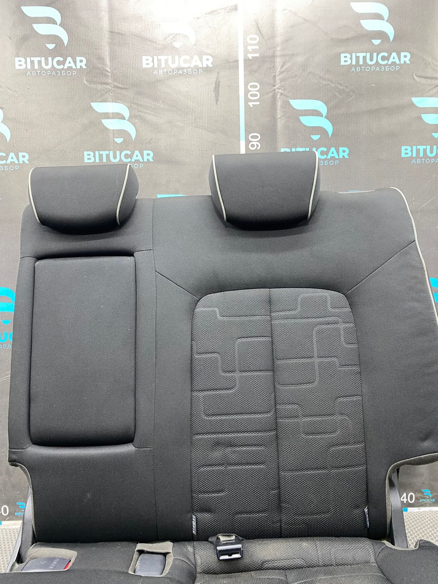 https://ycs.partsauto.market/partsauto-images/thmbs/userImages/c8f07ba63eb5b2f0f6006ea854bf8f7d/part/091e2b0d-efaa-47a8-baa1-cd6d2d3ab6b8_1770548939304.jpg