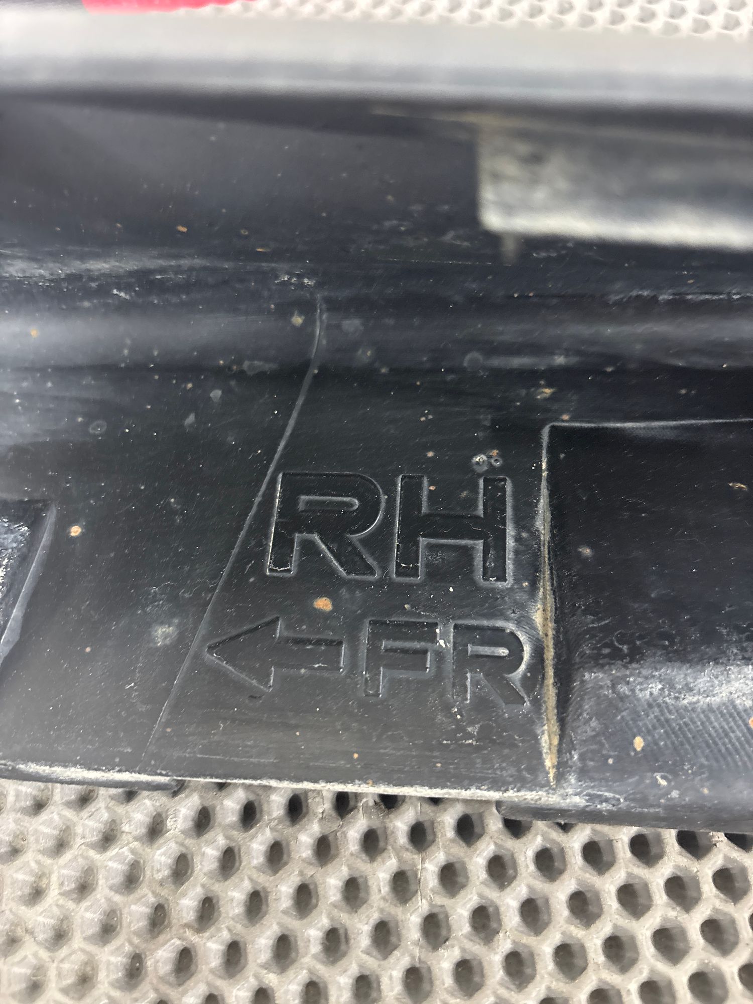 Накладка порога левая Nissan Juke I (2010—2014) 2010, 2590 рублей, Краснодар