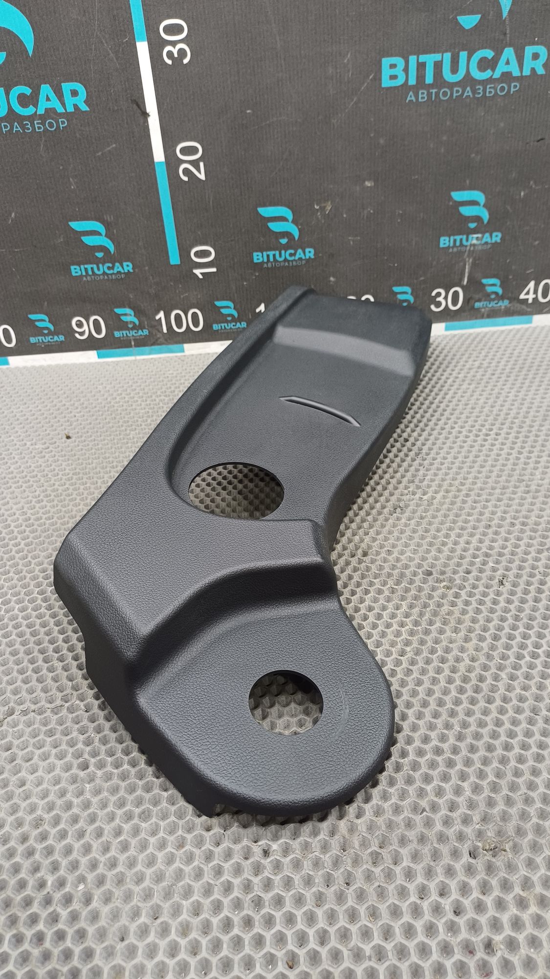 https://ycs.partsauto.market/partsauto-images/thmbs/userImages/c8f07ba63eb5b2f0f6006ea854bf8f7d/part/09a4db71-4c70-49f9-8c21-402ca093f066_1777369222721.jpg