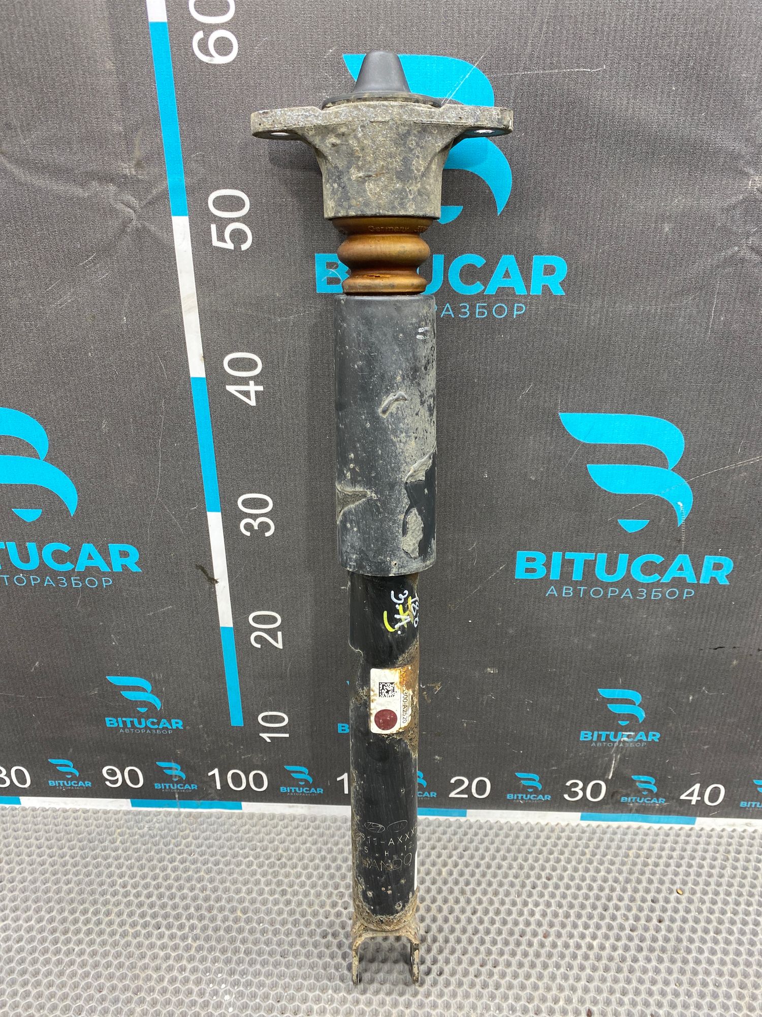 https://ycs.partsauto.market/partsauto-images/thmbs/userImages/c8f07ba63eb5b2f0f6006ea854bf8f7d/part/09d8d771-f783-4ed4-9b70-df2a76eb690f_1777297052513.jpg