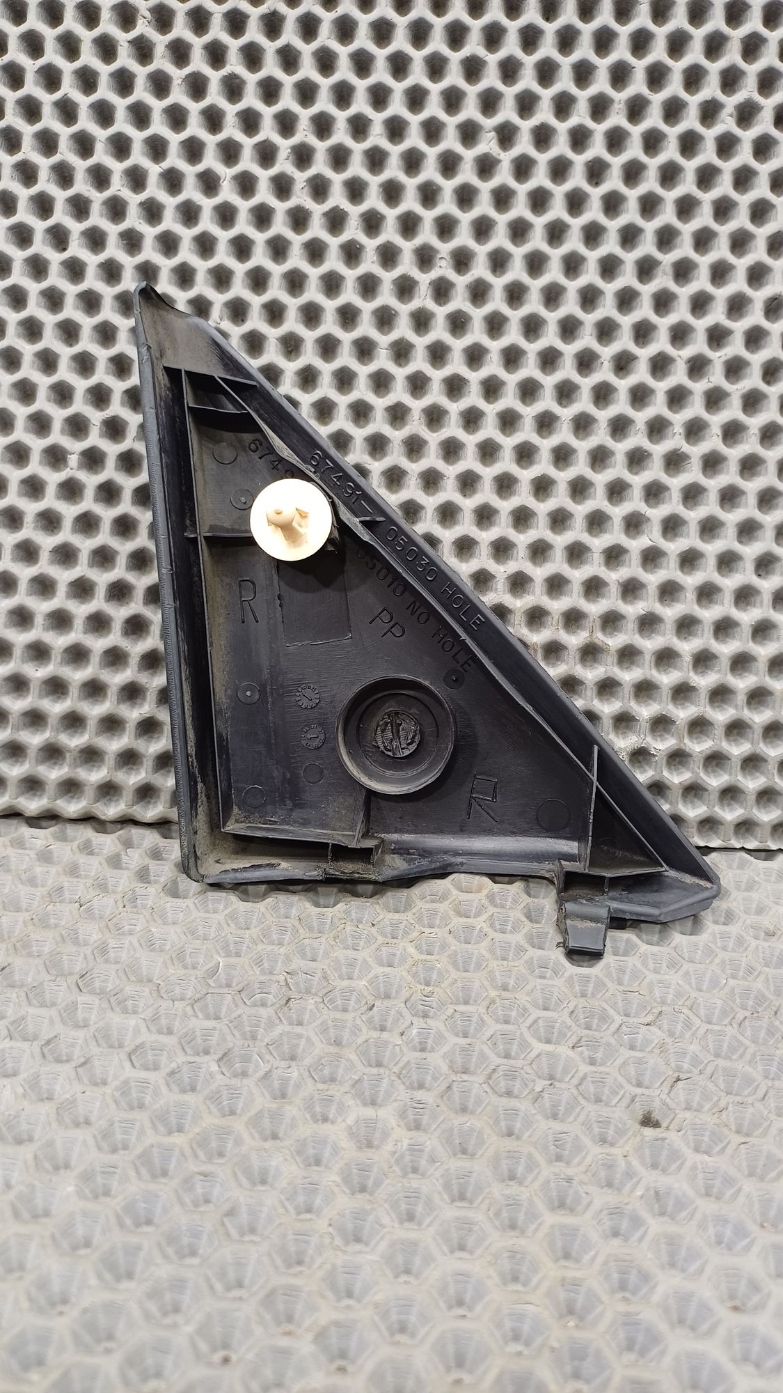 Б/У Накладка (уголок) двери внутренняя правая Toyota CARINA E 6 дорест. 1992—1996 1994 Зеленый, 499 рублей, Краснодар