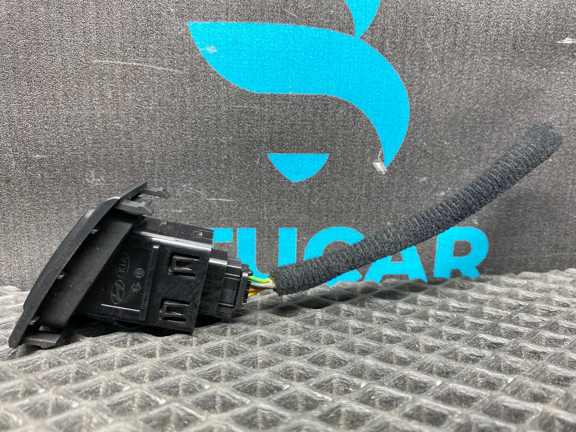 Б/У Кнопка аварийной остановки Kia Rio 4 (G4FG) 1.6L AT 2021, 7990 рублей, Краснодар