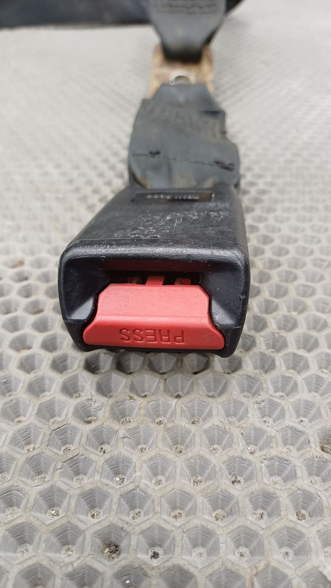 Б/У Ремень безопасности задний правый Toyota CARINA E 6 дорест. 1992—1996 1994 Зеленый, 790 рублей, Краснодар