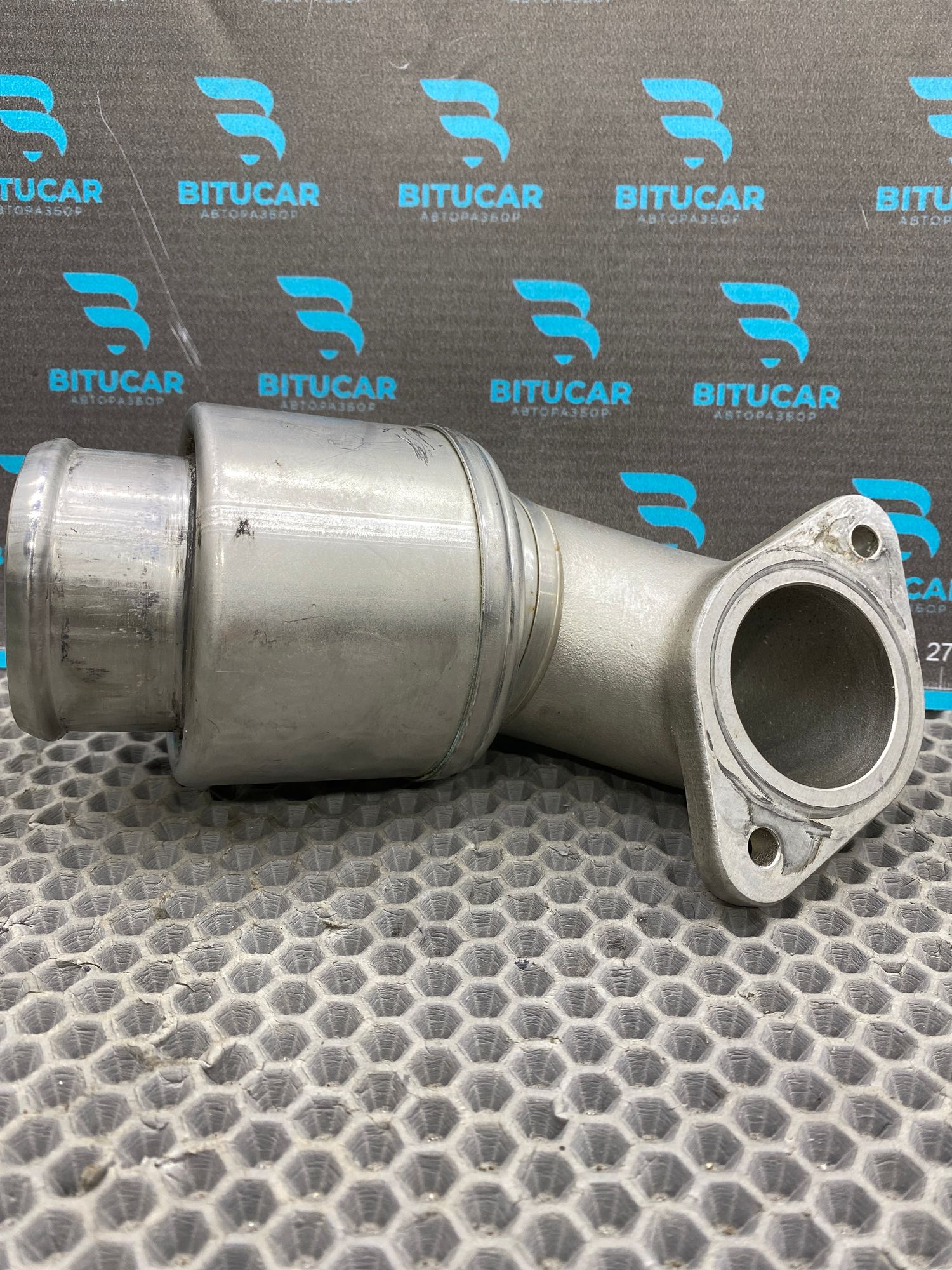 https://ycs.partsauto.market/partsauto-images/thmbs/userImages/c8f07ba63eb5b2f0f6006ea854bf8f7d/part/0bab337f-6adc-4274-b81e-16283de6e9ce_1777819096551.jpg