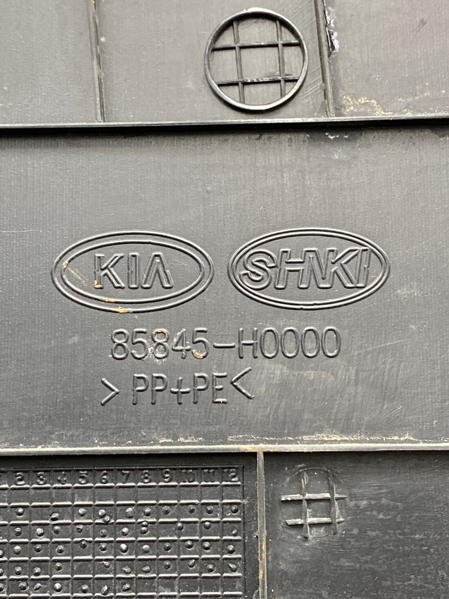 https://ycs.partsauto.market/partsauto-images/thmbs/userImages/c8f07ba63eb5b2f0f6006ea854bf8f7d/part/0d8c9460-ce97-4a83-a1a2-b5b5c44de259_1777030331284.jpg