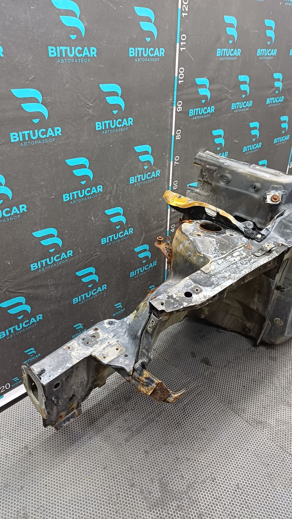 https://ycs.partsauto.market/partsauto-images/thmbs/userImages/c8f07ba63eb5b2f0f6006ea854bf8f7d/part/0d9d1b00-7452-4ec1-b3eb-0ca4e51c6b37_1774941182700.jpg