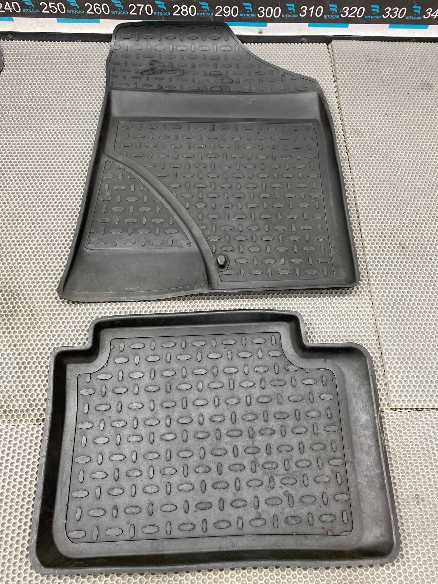 https://ycs.partsauto.market/partsauto-images/thmbs/userImages/c8f07ba63eb5b2f0f6006ea854bf8f7d/part/0ddaed5d-1f8b-4cc0-882c-591d6c28265c_1777563593174.jpg