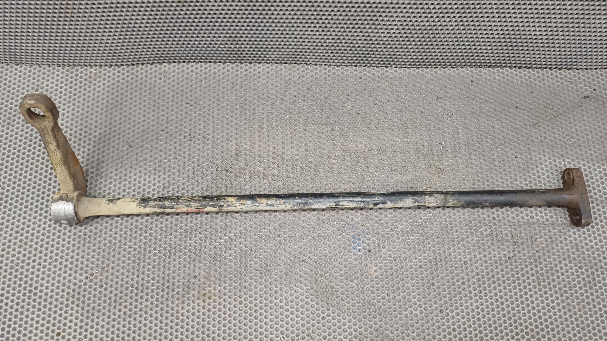 https://ycs.partsauto.market/partsauto-images/thmbs/userImages/c8f07ba63eb5b2f0f6006ea854bf8f7d/part/0df7b1ea-bd8e-4eb3-a920-96a2bb50d2ff_1774350110900.jpg