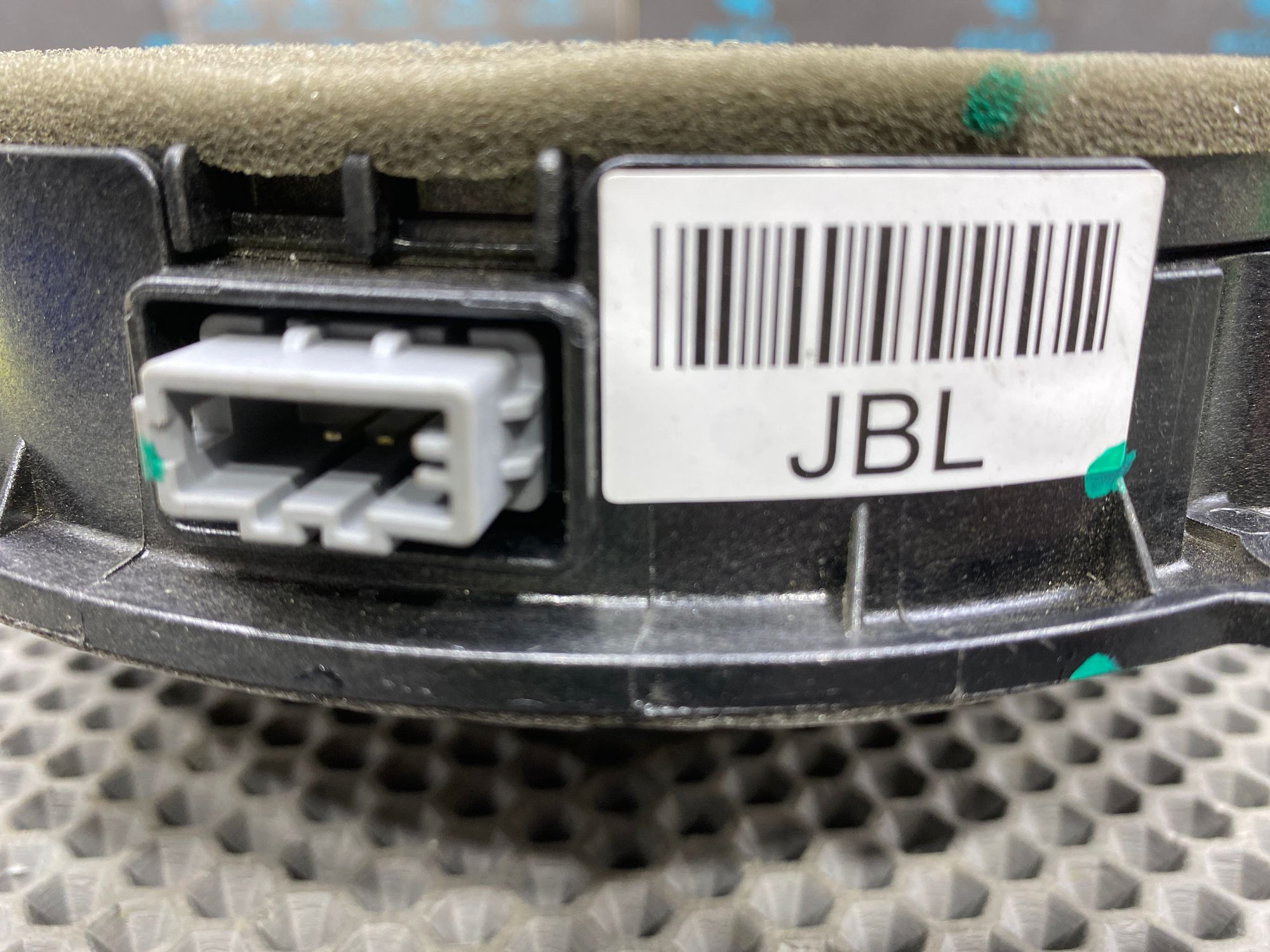 https://ycs.partsauto.market/partsauto-images/thmbs/userImages/c8f07ba63eb5b2f0f6006ea854bf8f7d/part/0f3e1359-d0e0-454b-971c-a047ca6c49eb_1777644124262.jpg