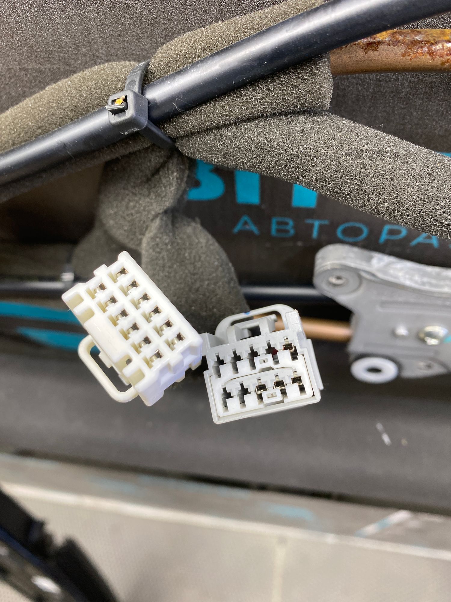 https://ycs.partsauto.market/partsauto-images/thmbs/userImages/c8f07ba63eb5b2f0f6006ea854bf8f7d/part/0f41109f-9718-4e82-9b01-7068a413073f_1777213271416.jpg