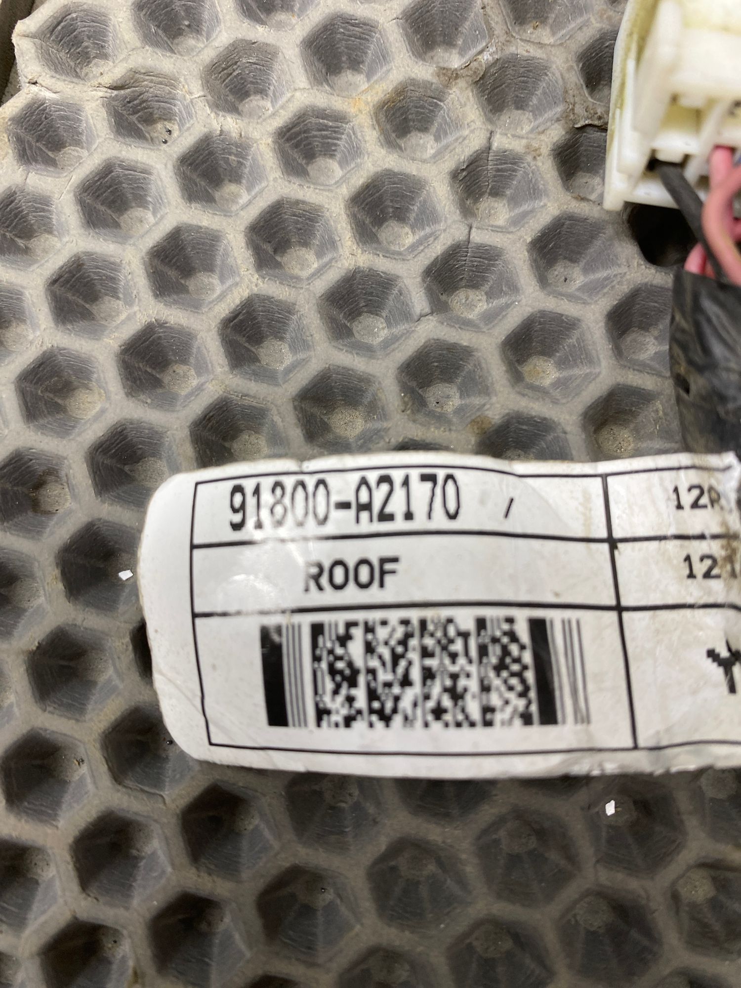 https://ycs.partsauto.market/partsauto-images/thmbs/userImages/c8f07ba63eb5b2f0f6006ea854bf8f7d/part/0f94168b-9603-418d-a2a2-3b58811c32c1_1777214281507.jpg