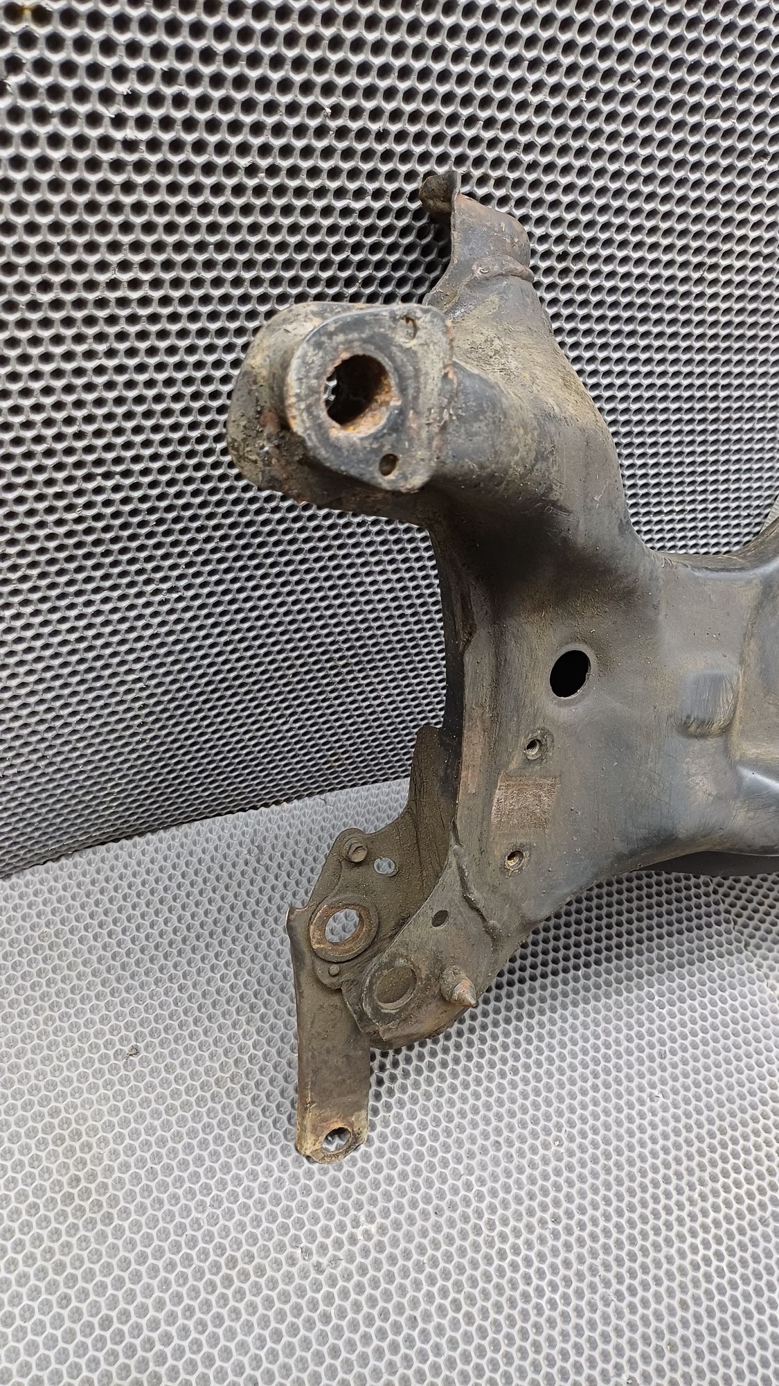 Б/У Подрамник передний Toyota CARINA E 6 дорест. 1992—1996 1994 Зеленый, 3990 рублей, Краснодар