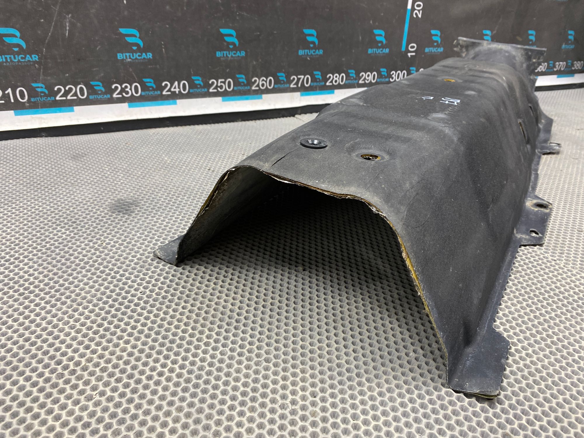 Б/У Экран тепловой глушителя  Kia Optima 4 JF (G4KJ) 2.4L AT 2019 GT-Line, 2390 рублей, Краснодар