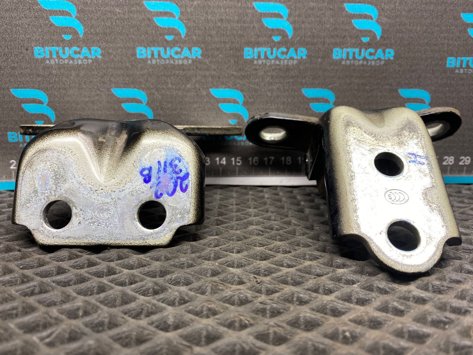 https://ycs.partsauto.market/partsauto-images/thmbs/userImages/c8f07ba63eb5b2f0f6006ea854bf8f7d/part/11aebdc9-b6c8-4cb6-b63b-521fad4c3b7d_1777632965200.jpg