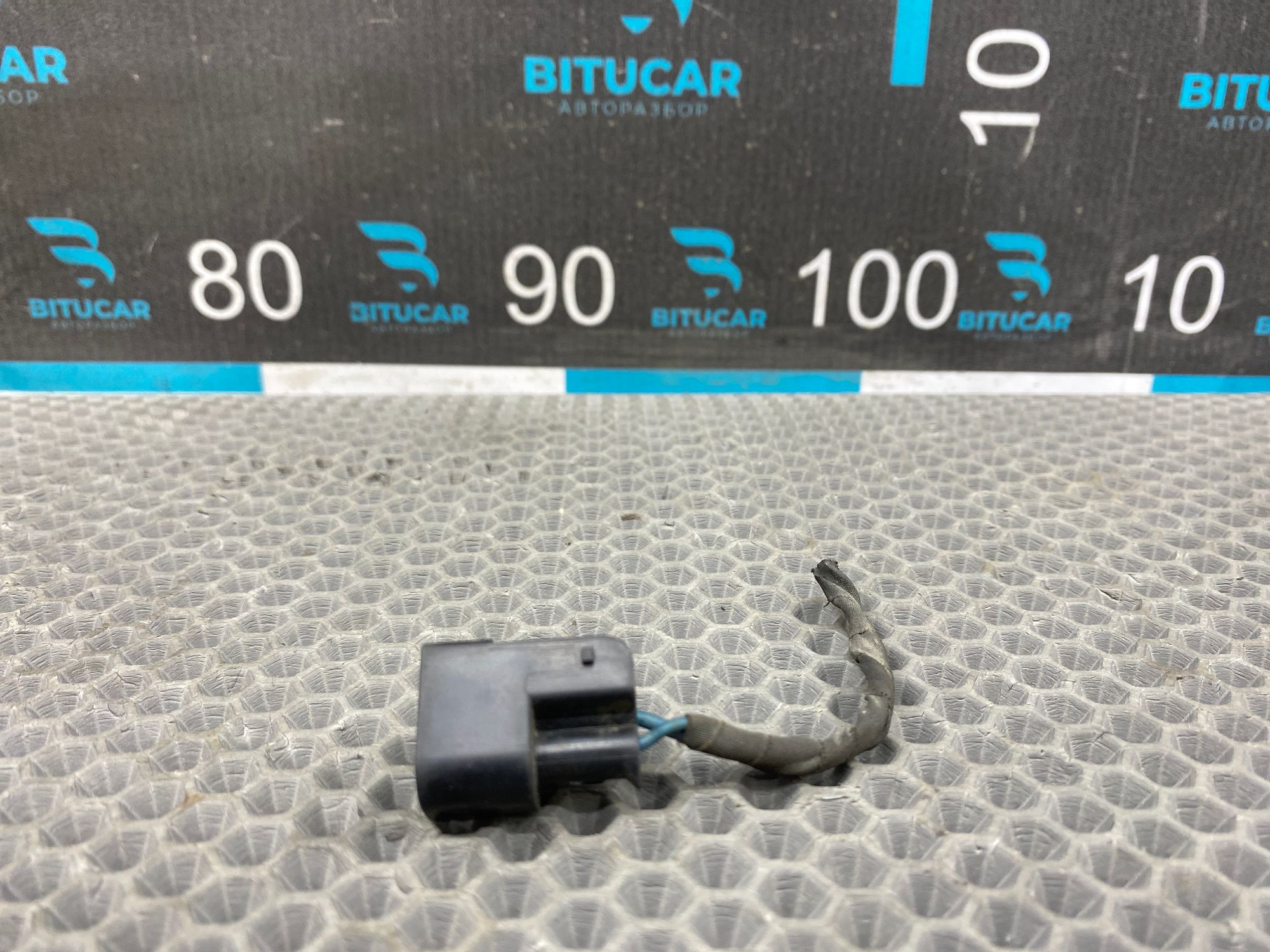 https://ycs.partsauto.market/partsauto-images/thmbs/userImages/c8f07ba63eb5b2f0f6006ea854bf8f7d/part/133a4cd9-030a-42fd-ba06-ad0b81e9e2e0_1768301005564.jpg