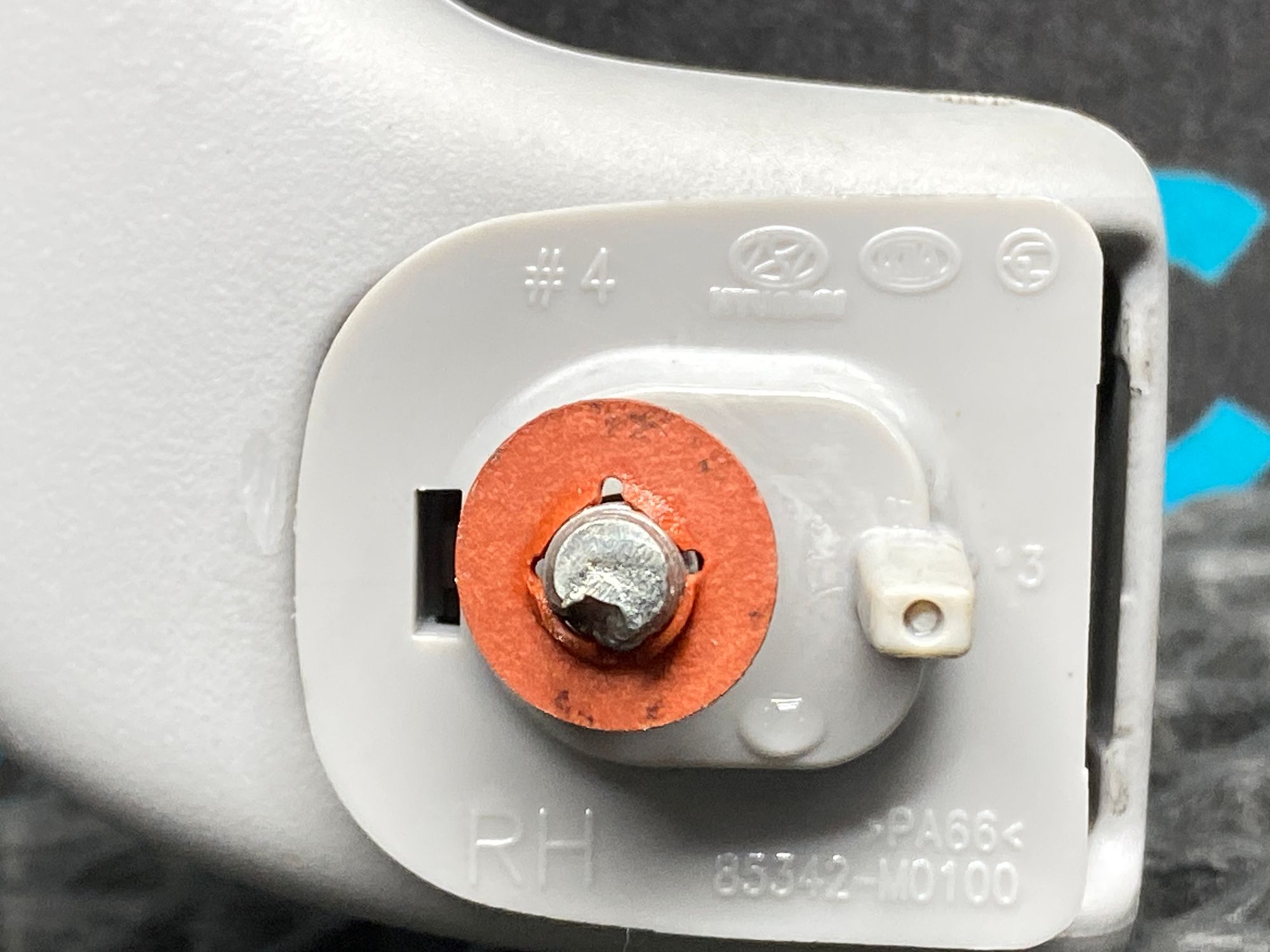 Б/У Ручка потолочная передняя Kia Rio 4 (G4FG) 1.6L AT 2021, 499 рублей, Краснодар