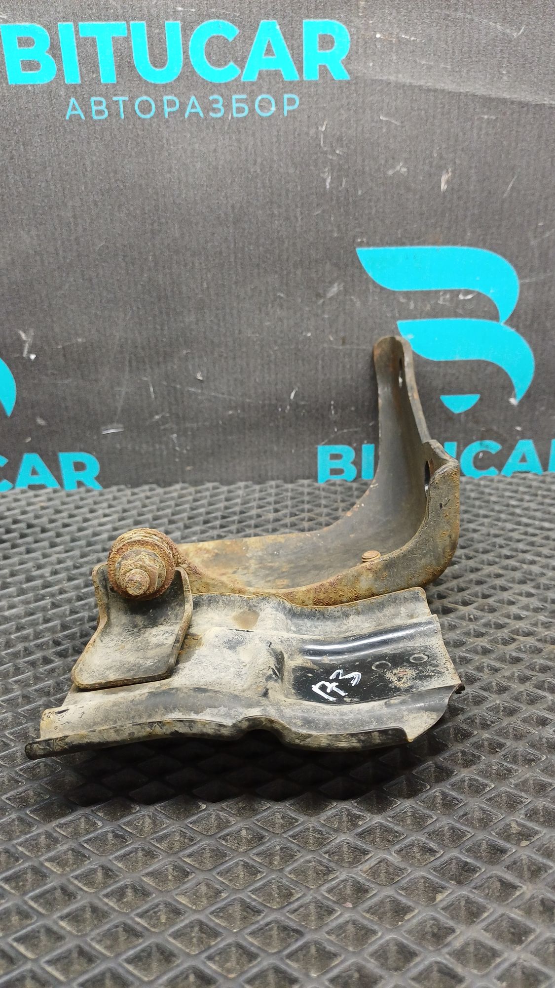 https://ycs.partsauto.market/partsauto-images/thmbs/userImages/c8f07ba63eb5b2f0f6006ea854bf8f7d/part/144329c9-2699-435b-bf70-e9be25431467_1777120381299.jpg