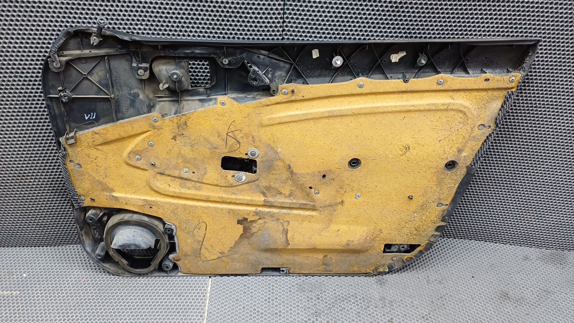 Б/У Обшивка двери передней левой Toyota CARINA E 6 дорест. 1992—1996 1994 Зеленый, 1390 рублей, Краснодар