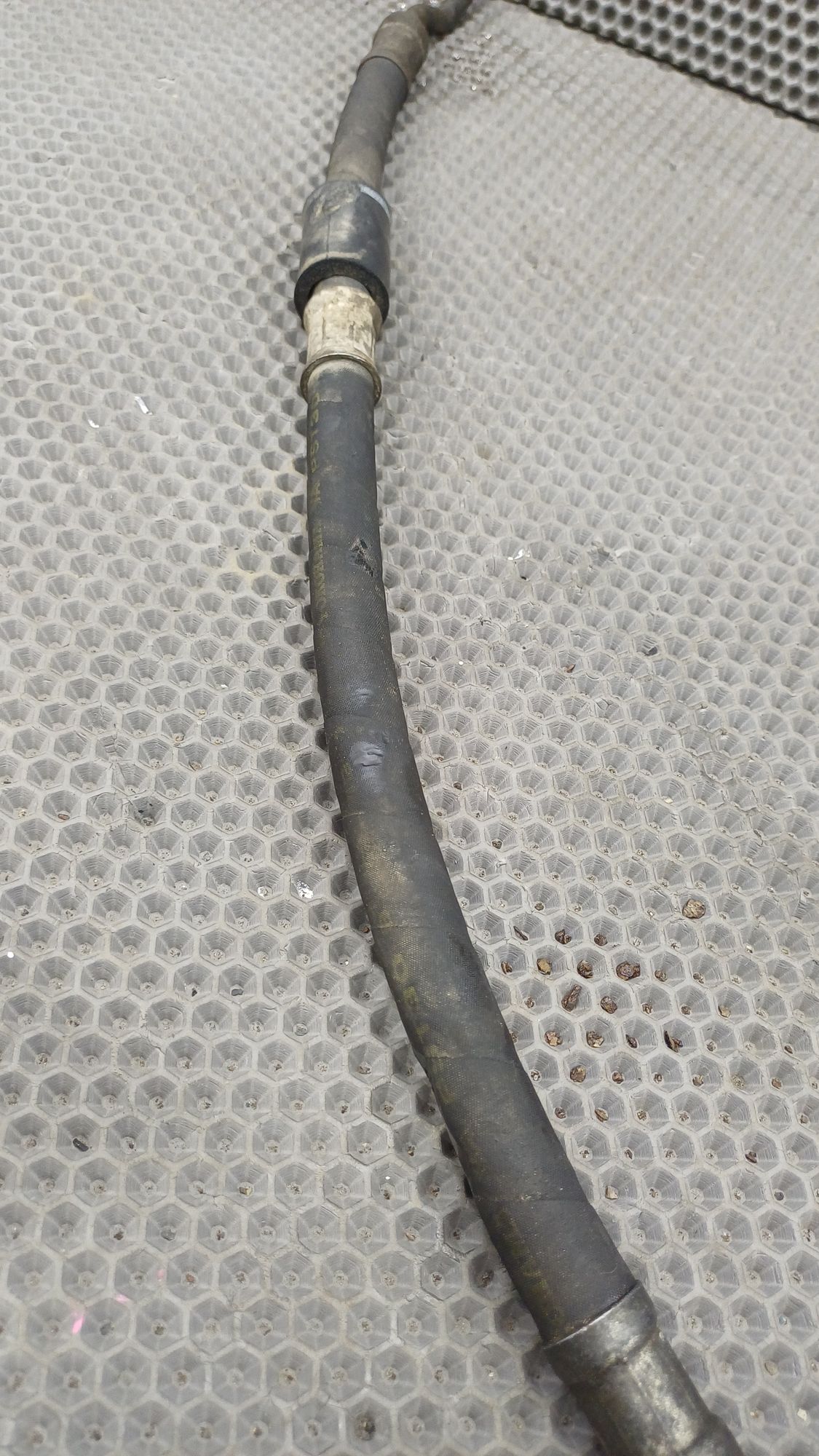 https://ycs.partsauto.market/partsauto-images/thmbs/userImages/c8f07ba63eb5b2f0f6006ea854bf8f7d/part/1516c54e-487c-4e16-9abf-90fdc2cdafbc_1774272630427.jpg