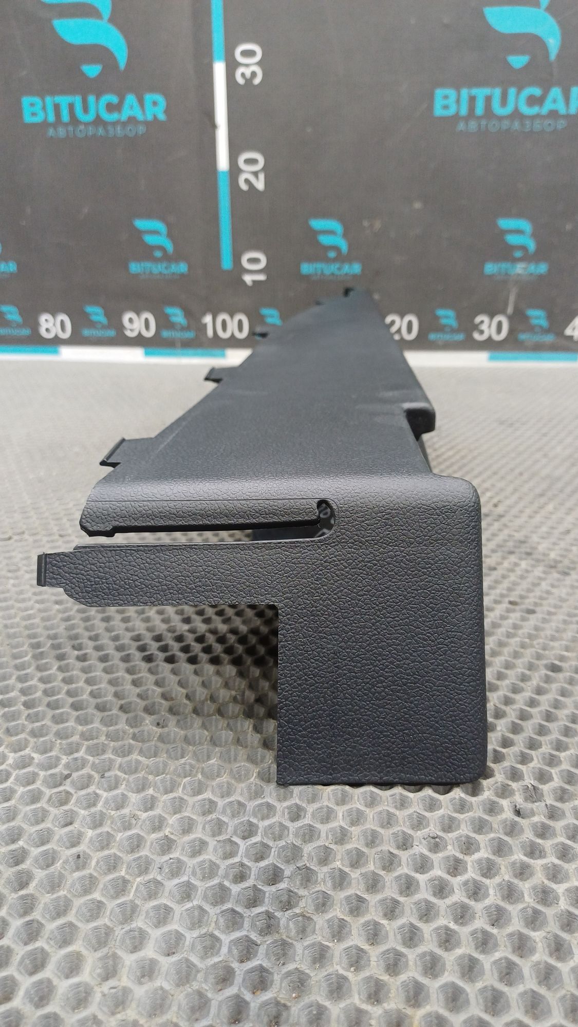 https://ycs.partsauto.market/partsauto-images/thmbs/userImages/c8f07ba63eb5b2f0f6006ea854bf8f7d/part/1579e68a-c514-4a08-934a-25a75b3fb6d6_1777365296505.jpg