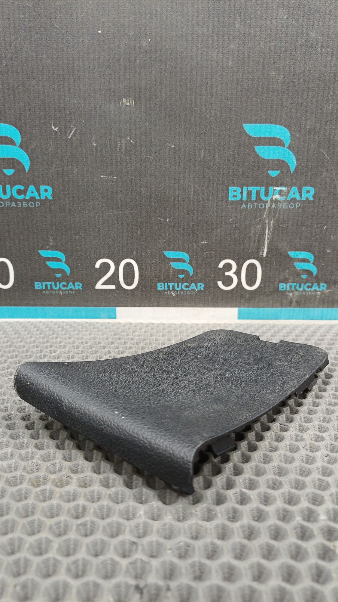 https://ycs.partsauto.market/partsauto-images/thmbs/userImages/c8f07ba63eb5b2f0f6006ea854bf8f7d/part/159f33e5-22ee-4d94-be42-8b13de8cf1e4_1776320139100.jpg