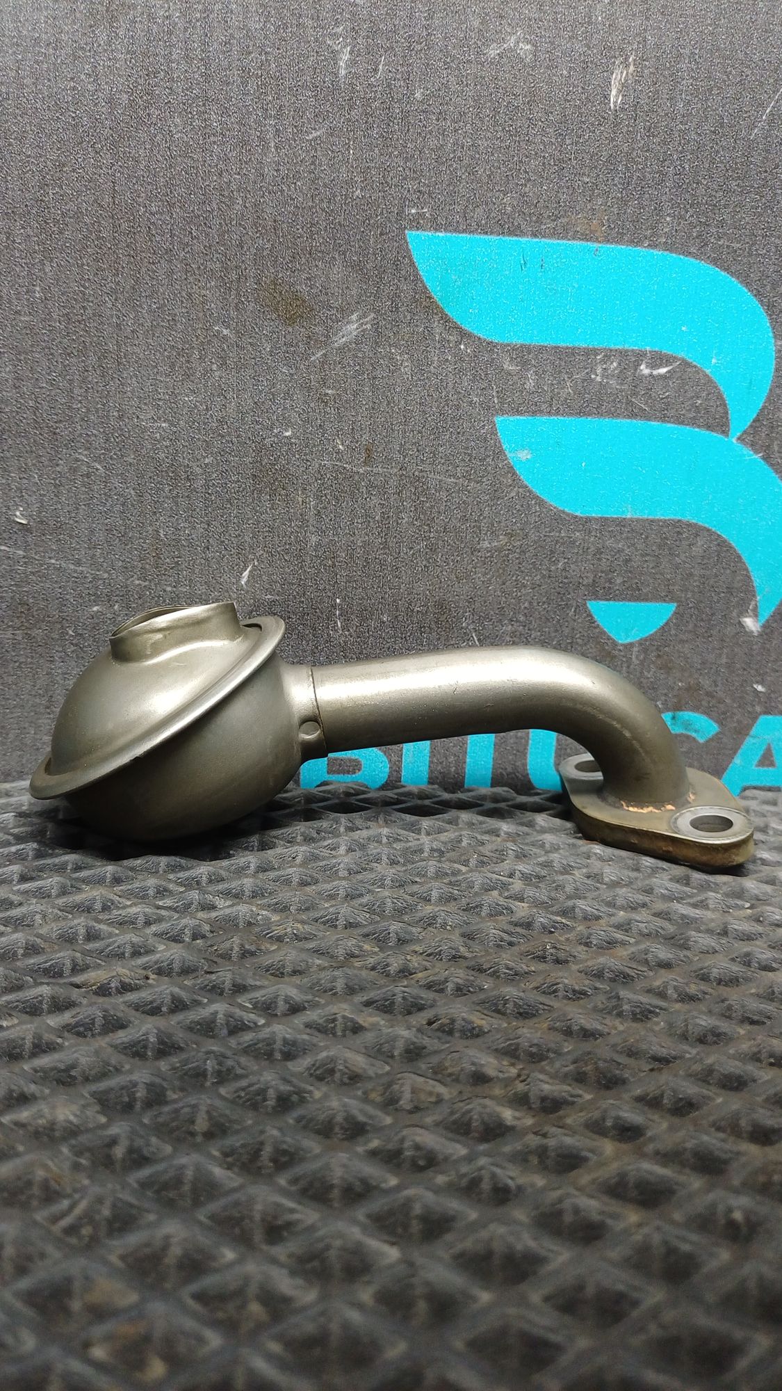 https://ycs.partsauto.market/partsauto-images/thmbs/userImages/c8f07ba63eb5b2f0f6006ea854bf8f7d/part/15b876b5-7c7a-4d6f-929e-4885ff4ec6c6_1777198315113.jpg