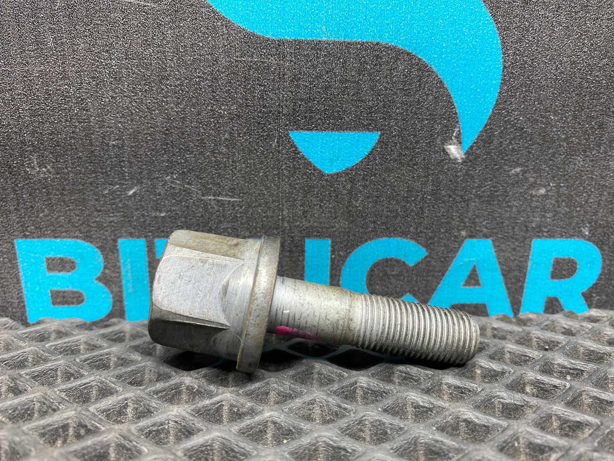 Б/У Болт шкива коленвала Kia Optima 4 JF (G4ND) 2.0L AT 2018 Седан, 590 рублей, Краснодар