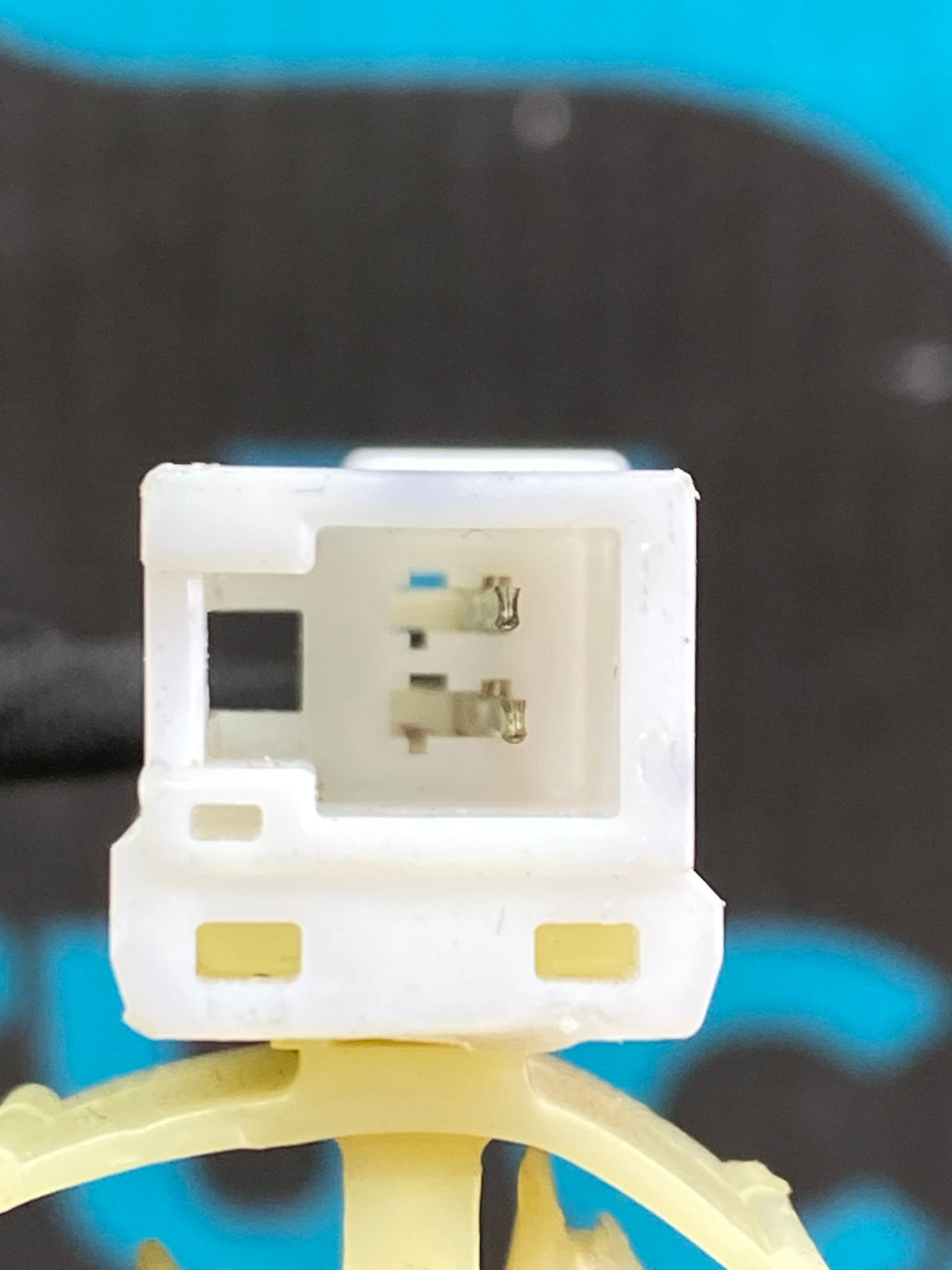 https://ycs.partsauto.market/partsauto-images/thmbs/userImages/c8f07ba63eb5b2f0f6006ea854bf8f7d/part/16bdd210-504b-4101-9c55-fe63217c65a9_1777535937740.jpg