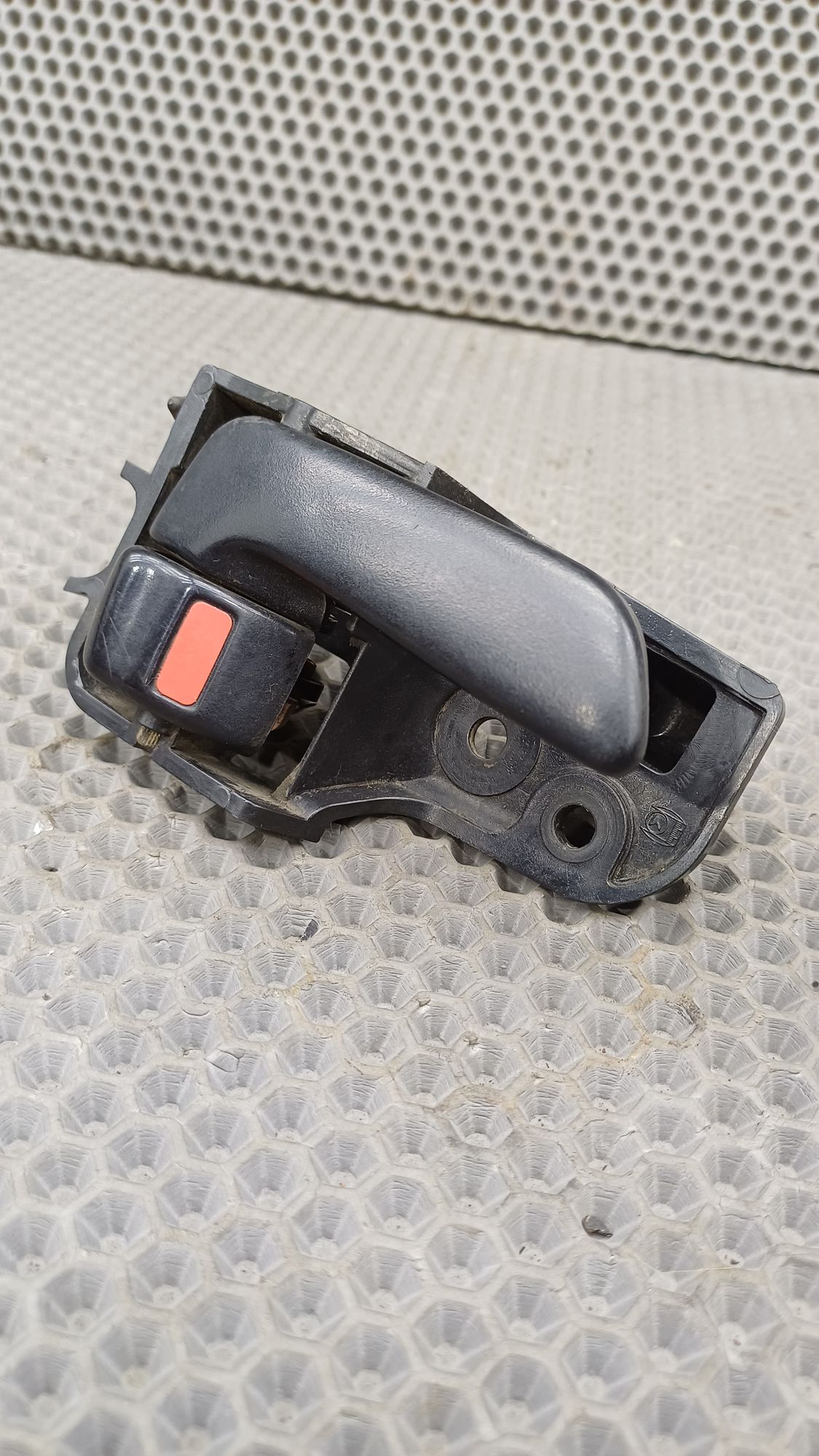 Б/У Ручка двери внутренняя передняя правая Toyota CARINA E 6 дорест. 1992—1996 1994 Зеленый, 499 рублей, Краснодар