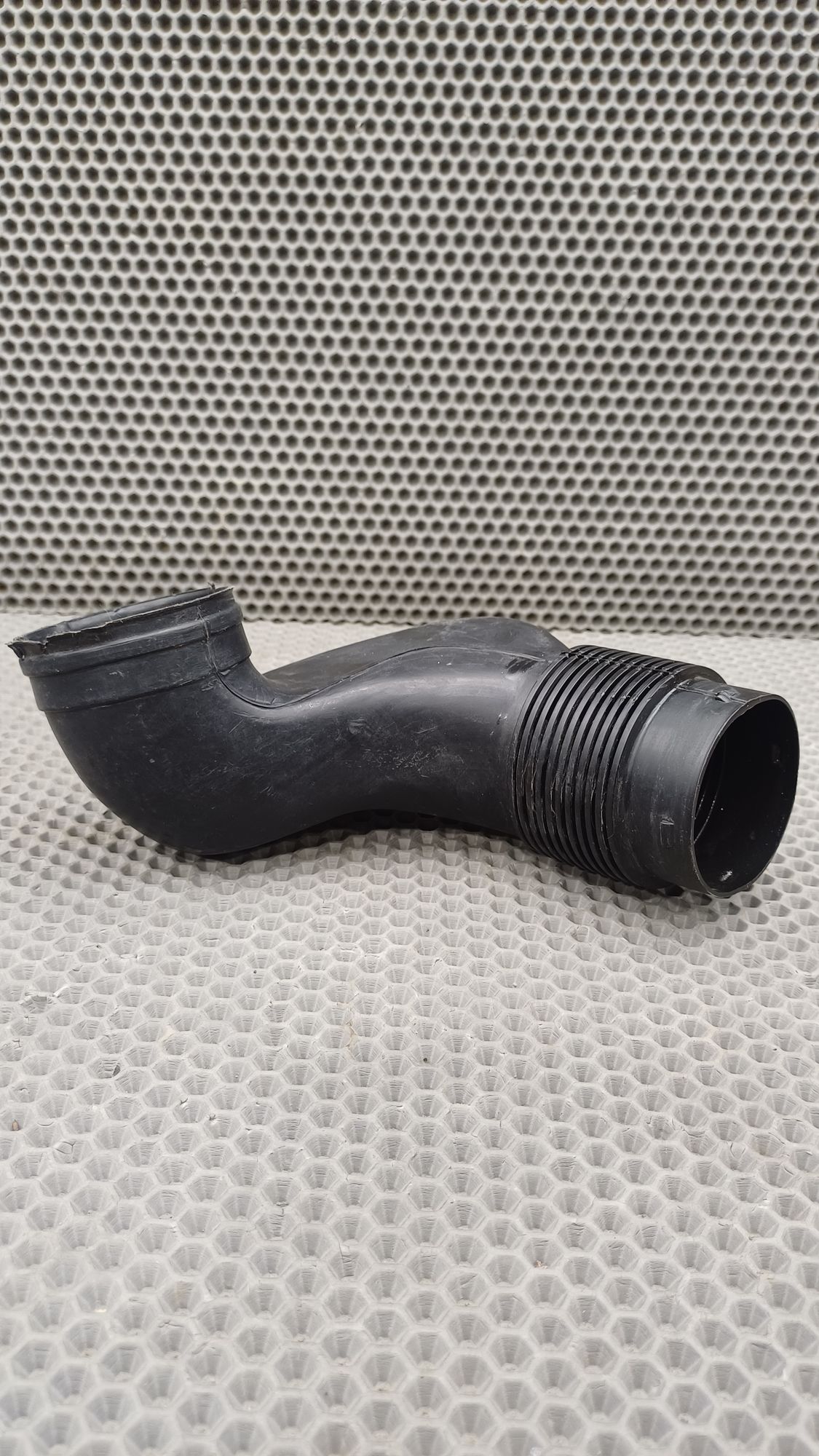 https://ycs.partsauto.market/partsauto-images/thmbs/userImages/c8f07ba63eb5b2f0f6006ea854bf8f7d/part/1779dac1-1731-41c4-ad27-3cdf3b2d1ad8_1774178968091.jpg