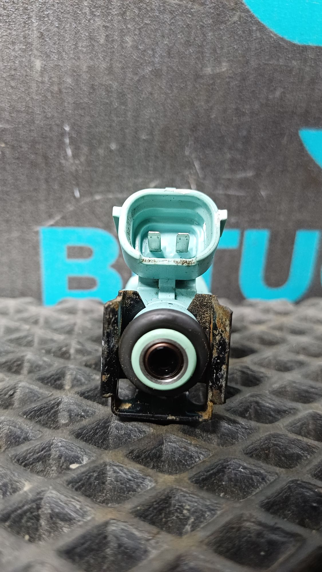 https://ycs.partsauto.market/partsauto-images/thmbs/userImages/c8f07ba63eb5b2f0f6006ea854bf8f7d/part/178074ae-dbe4-42c1-b7b2-9328877bdcdc_1777126149591.jpg