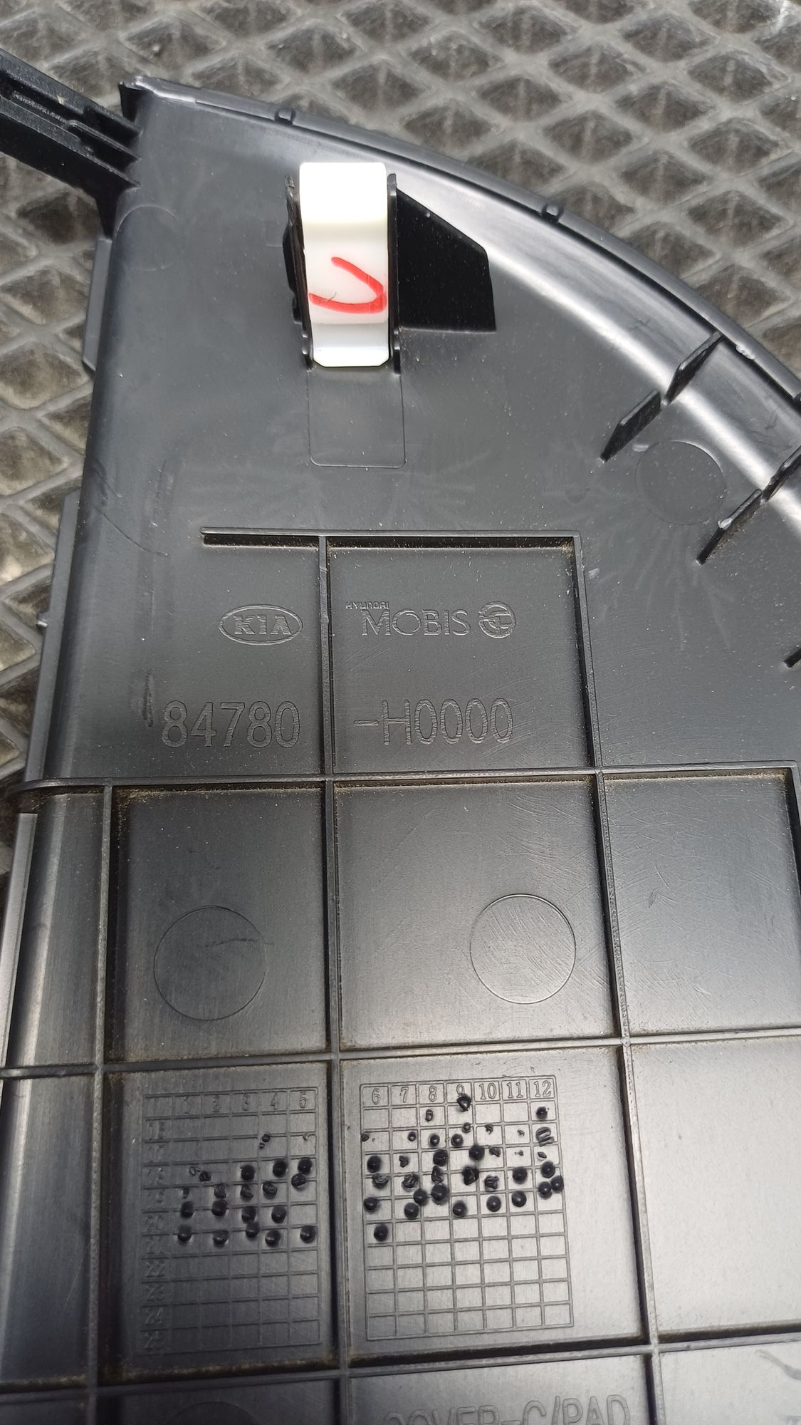 https://ycs.partsauto.market/partsauto-images/thmbs/userImages/c8f07ba63eb5b2f0f6006ea854bf8f7d/part/180a1e5f-b35b-448c-8611-a2a25e3deee7_1776846574961.jpg