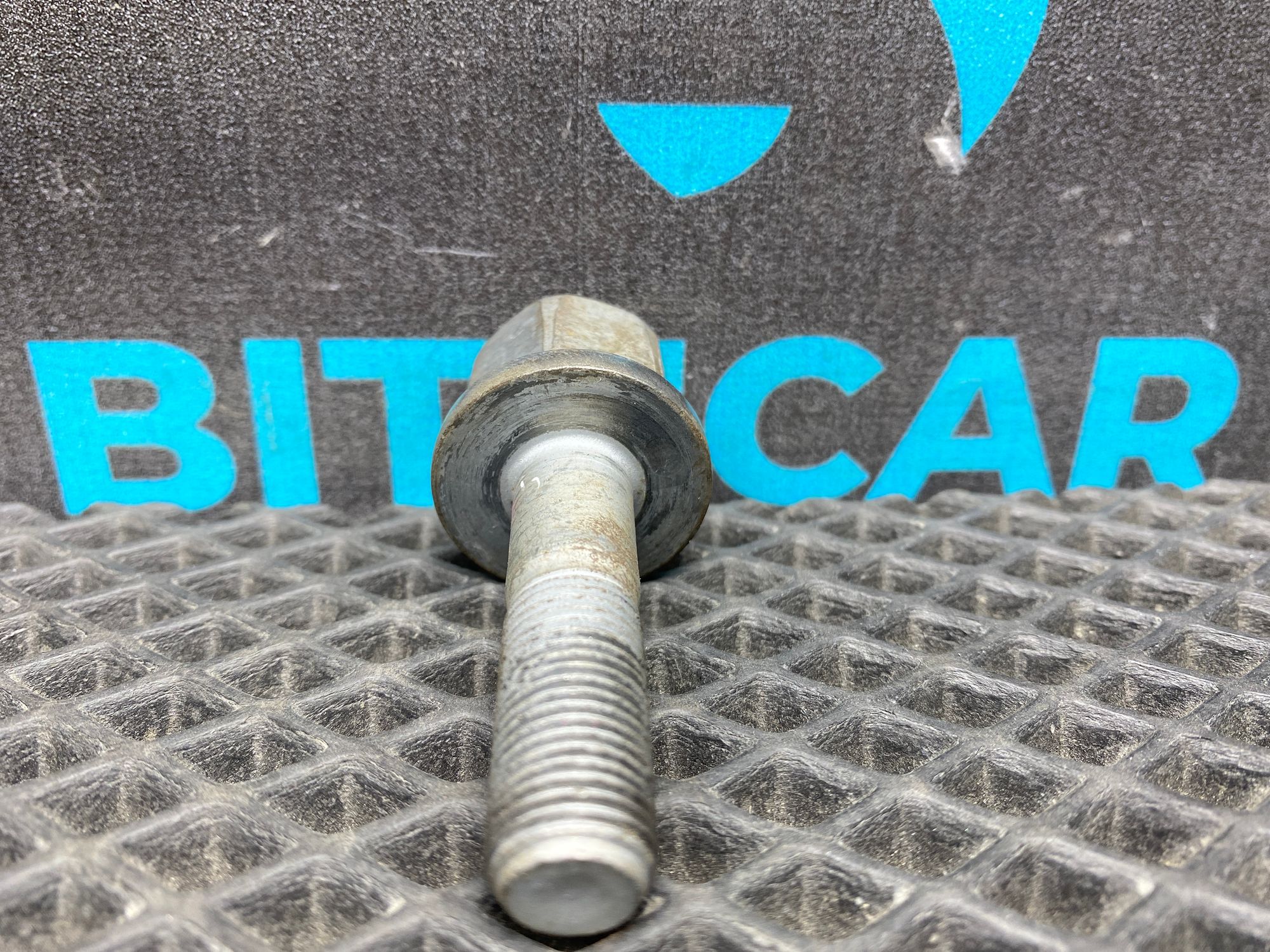 Б/У Болт шкива коленвала Kia Optima 4 JF (G4ND) 2.0L AT 2018 Седан, 590 рублей, Краснодар