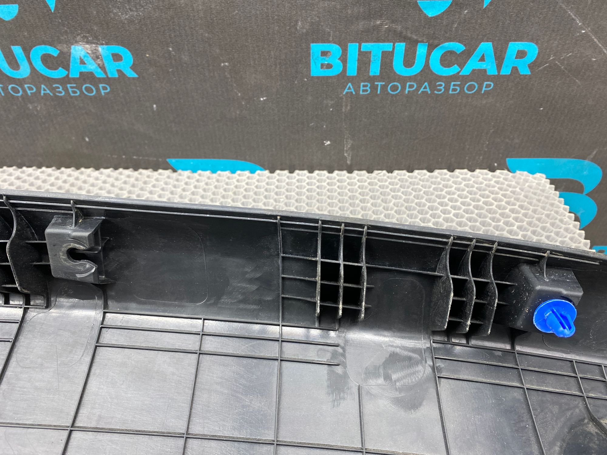https://ycs.partsauto.market/partsauto-images/thmbs/userImages/c8f07ba63eb5b2f0f6006ea854bf8f7d/part/184714b3-3706-4d70-8304-13d99a215ac1_1777015263095.jpg