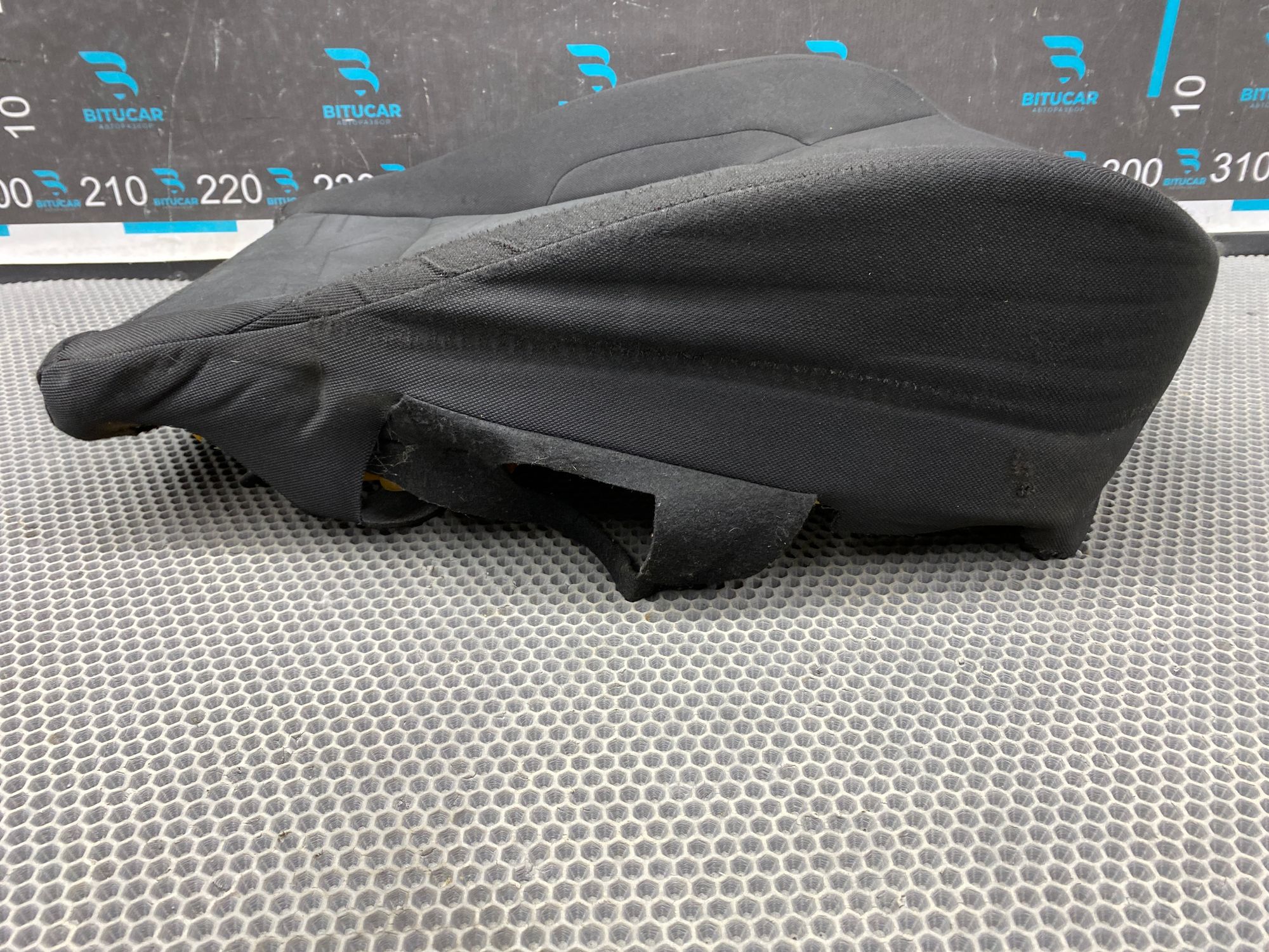 https://ycs.partsauto.market/partsauto-images/thmbs/userImages/c8f07ba63eb5b2f0f6006ea854bf8f7d/part/1856274f-6d9d-4b0a-a294-ee4e3020d21b_1777618793862.jpg