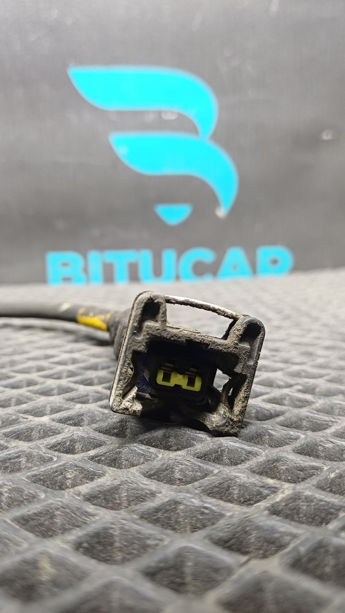 https://ycs.partsauto.market/partsauto-images/thmbs/userImages/c8f07ba63eb5b2f0f6006ea854bf8f7d/part/1879cba2-d7d2-4c4c-bcc1-4ff0e24df2f3_1777099939010.jpg