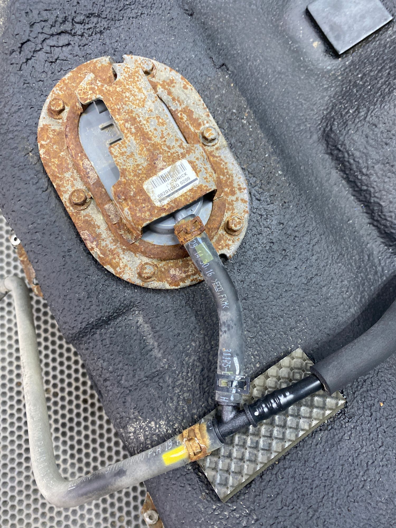 https://ycs.partsauto.market/partsauto-images/thmbs/userImages/c8f07ba63eb5b2f0f6006ea854bf8f7d/part/1881301a-0e3e-422a-96a3-4785ada6c026_1777471199748.jpg