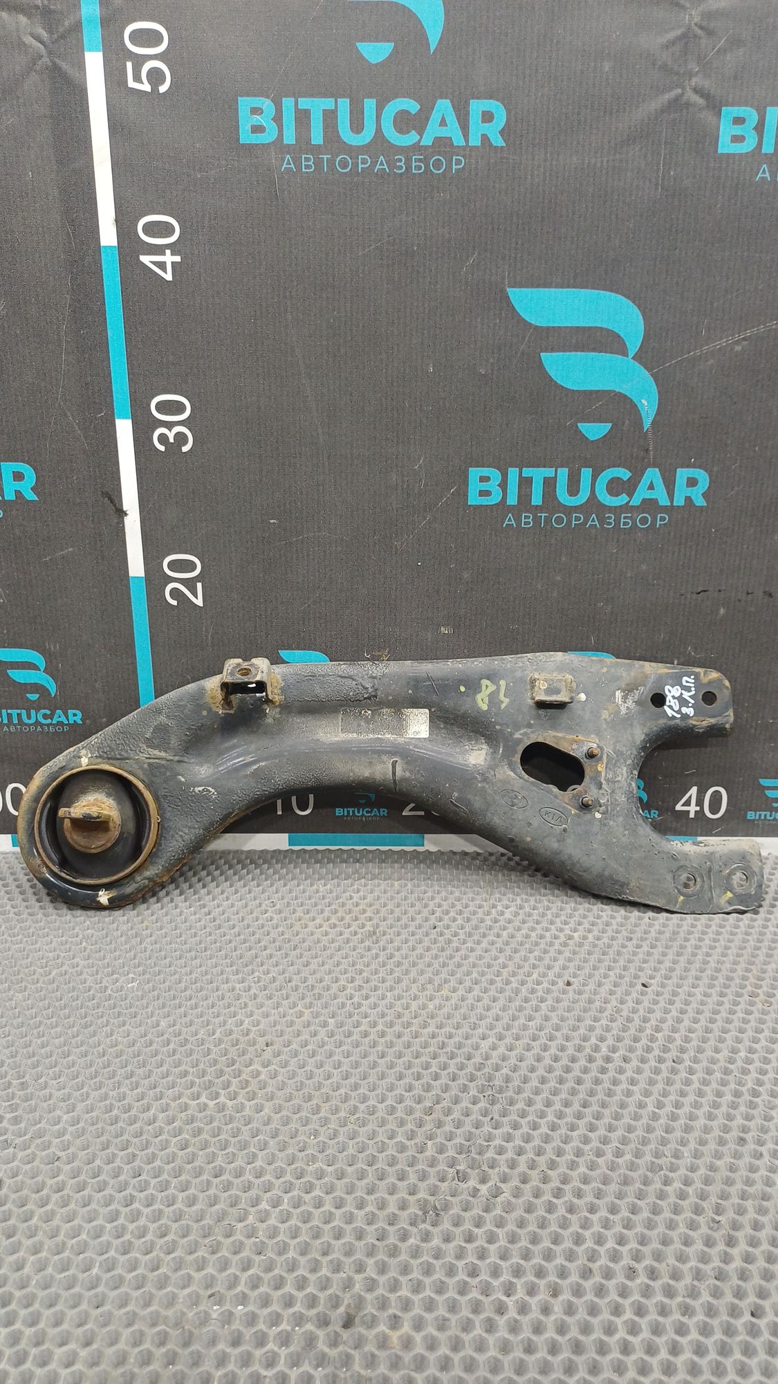 https://ycs.partsauto.market/partsauto-images/thmbs/userImages/c8f07ba63eb5b2f0f6006ea854bf8f7d/part/18ee6208-29db-4bbb-90c6-0c745c110efc_1777296160132.jpg