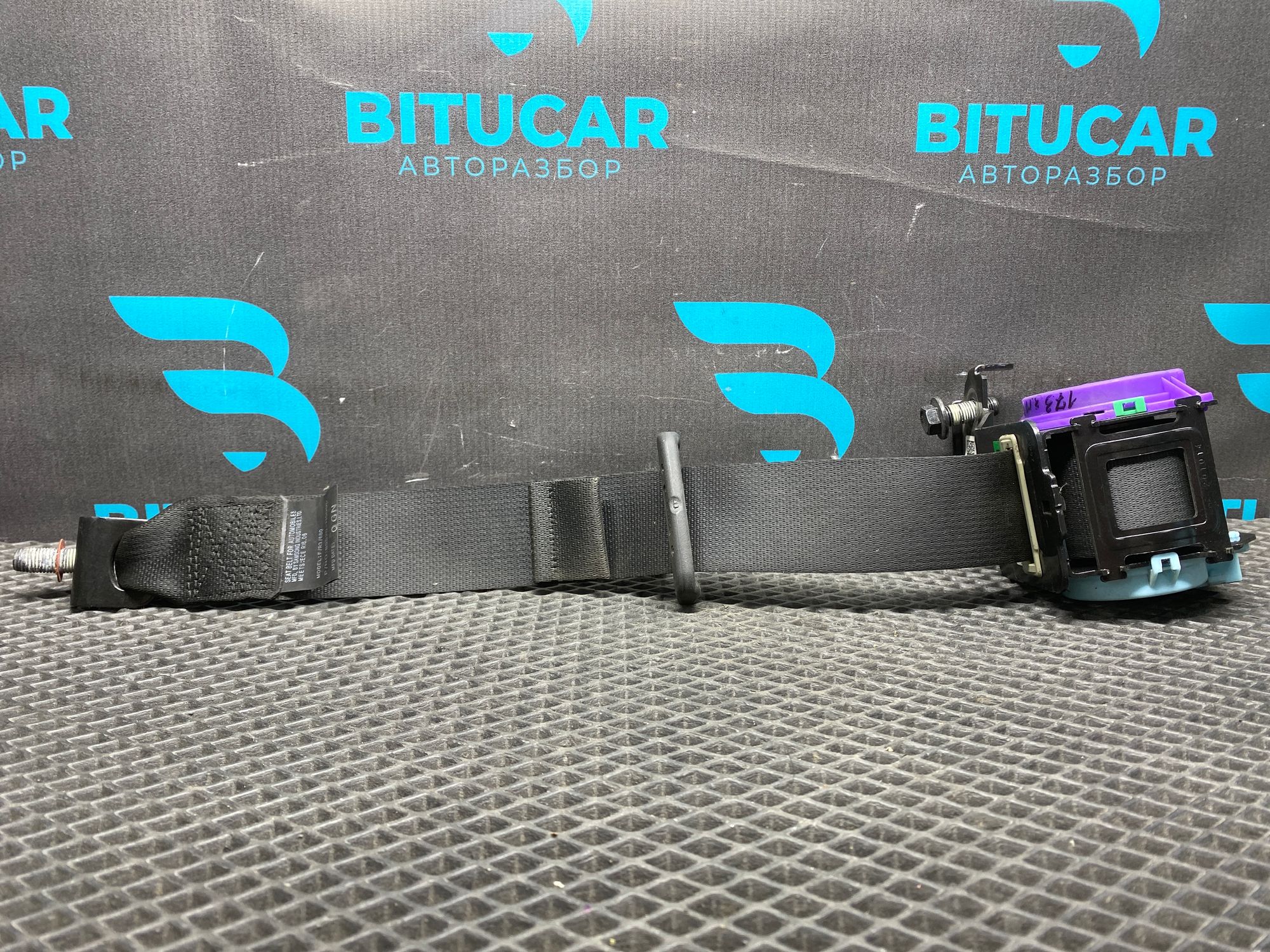 https://ycs.partsauto.market/partsauto-images/thmbs/userImages/c8f07ba63eb5b2f0f6006ea854bf8f7d/part/18f18a0d-28da-4f17-96e0-233eaa4be043_1776950565540.jpg