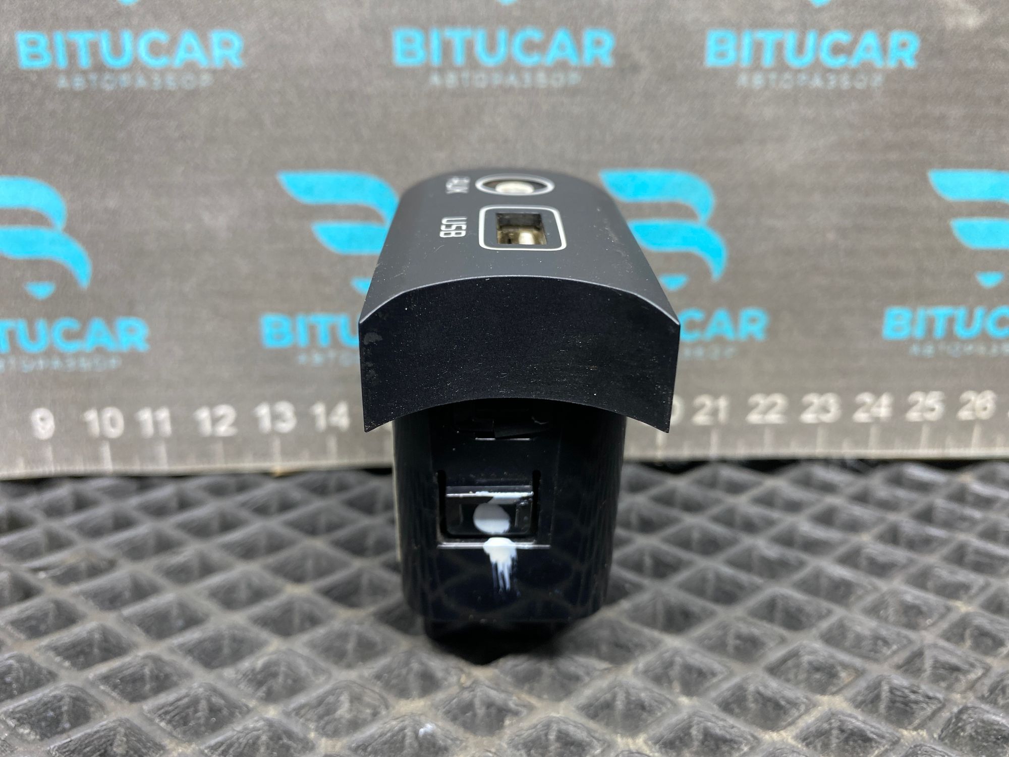 https://ycs.partsauto.market/partsauto-images/thmbs/userImages/c8f07ba63eb5b2f0f6006ea854bf8f7d/part/193769d5-94f8-49fb-a978-2da96144381e_1777293495836.jpg