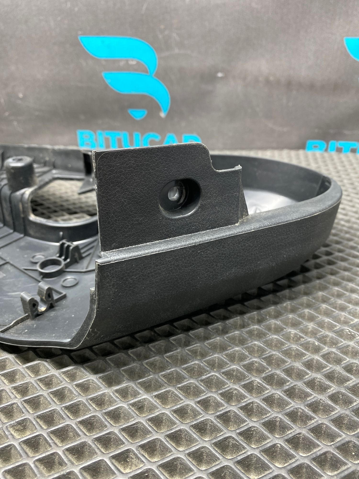 https://ycs.partsauto.market/partsauto-images/thmbs/userImages/c8f07ba63eb5b2f0f6006ea854bf8f7d/part/193aeef9-e91f-423f-8548-44e8731d2e51_1777012418213.jpg