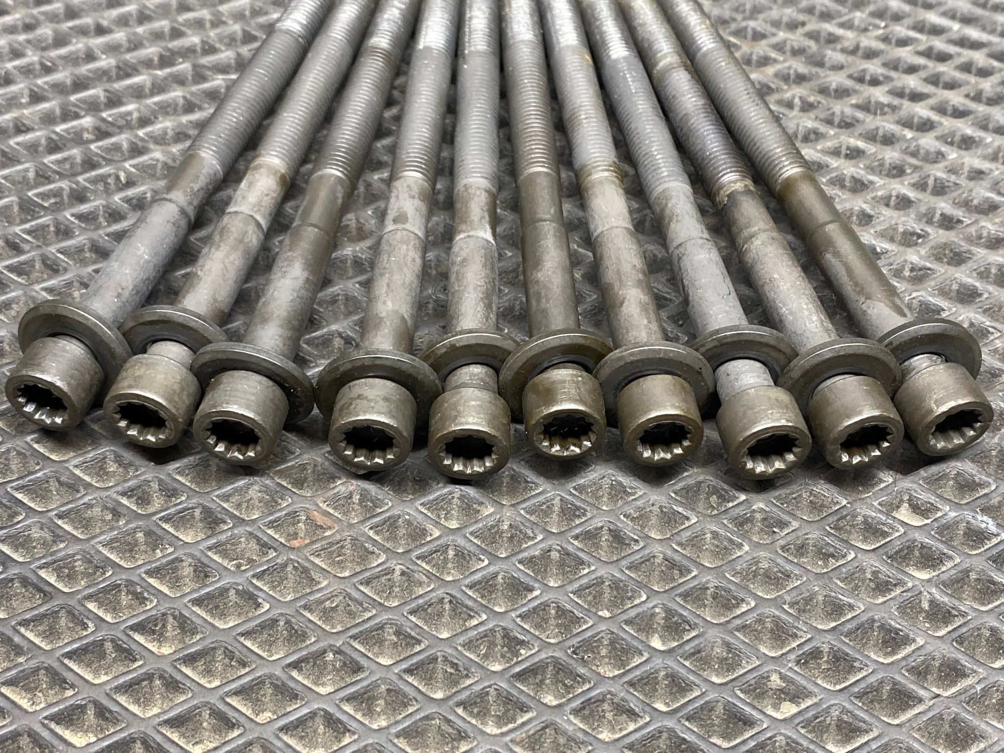 https://ycs.partsauto.market/partsauto-images/thmbs/userImages/c8f07ba63eb5b2f0f6006ea854bf8f7d/part/1a0da918-0a73-48b8-8fe2-4868fa901b18_1777201602803.jpg