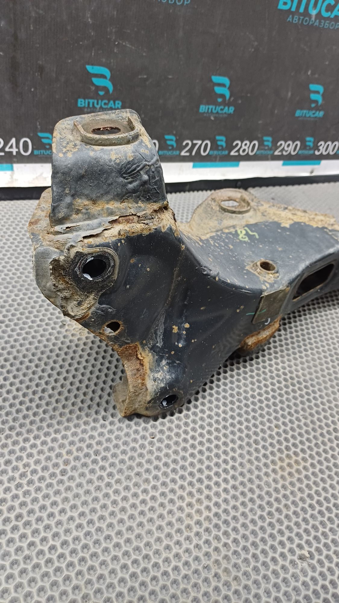 https://ycs.partsauto.market/partsauto-images/thmbs/userImages/c8f07ba63eb5b2f0f6006ea854bf8f7d/part/1a320e12-1d3f-4986-ac59-6c32d1faad98_1777275232537.jpg