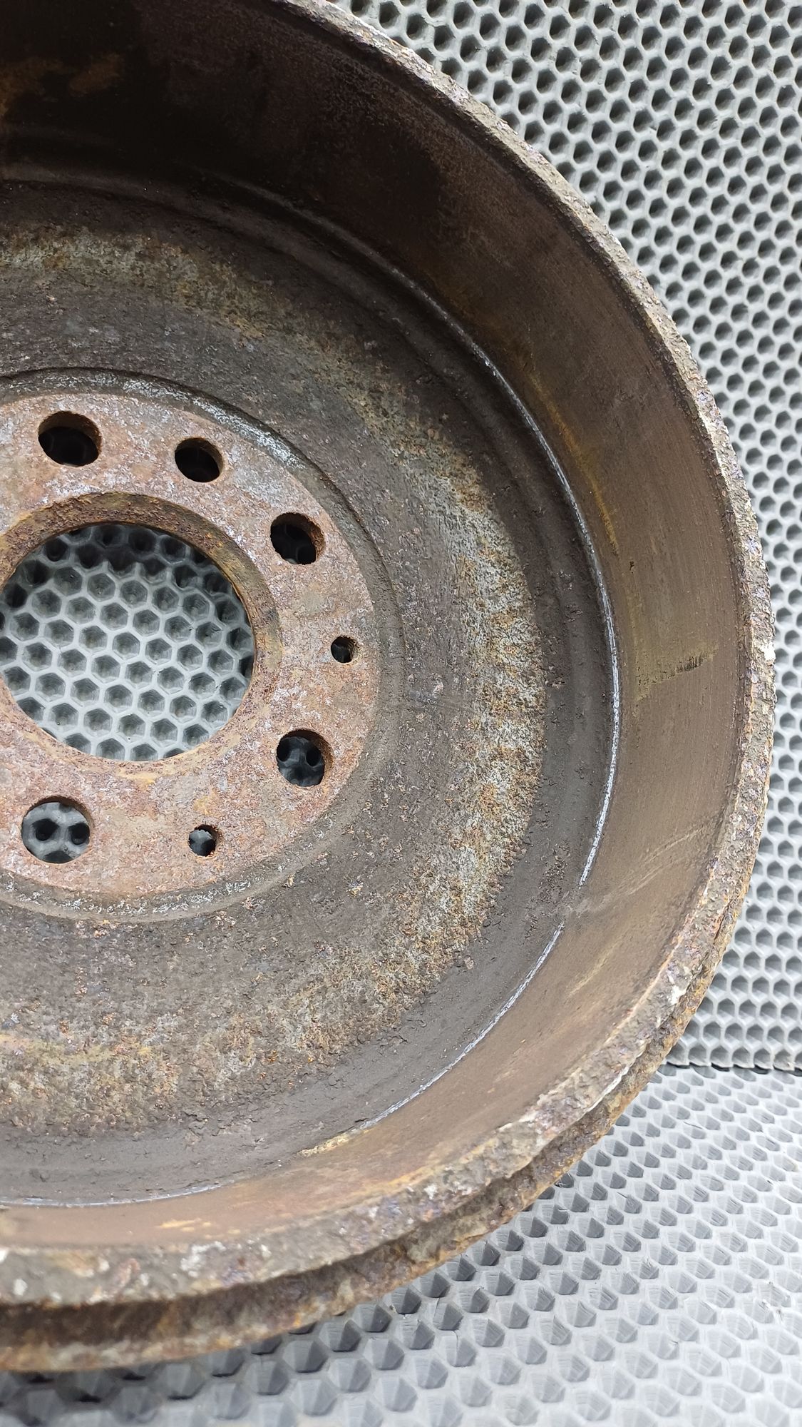 https://ycs.partsauto.market/partsauto-images/thmbs/userImages/c8f07ba63eb5b2f0f6006ea854bf8f7d/part/1a5fa610-7b9b-4027-a503-fb8d8b2a69aa_1774261712640.jpg