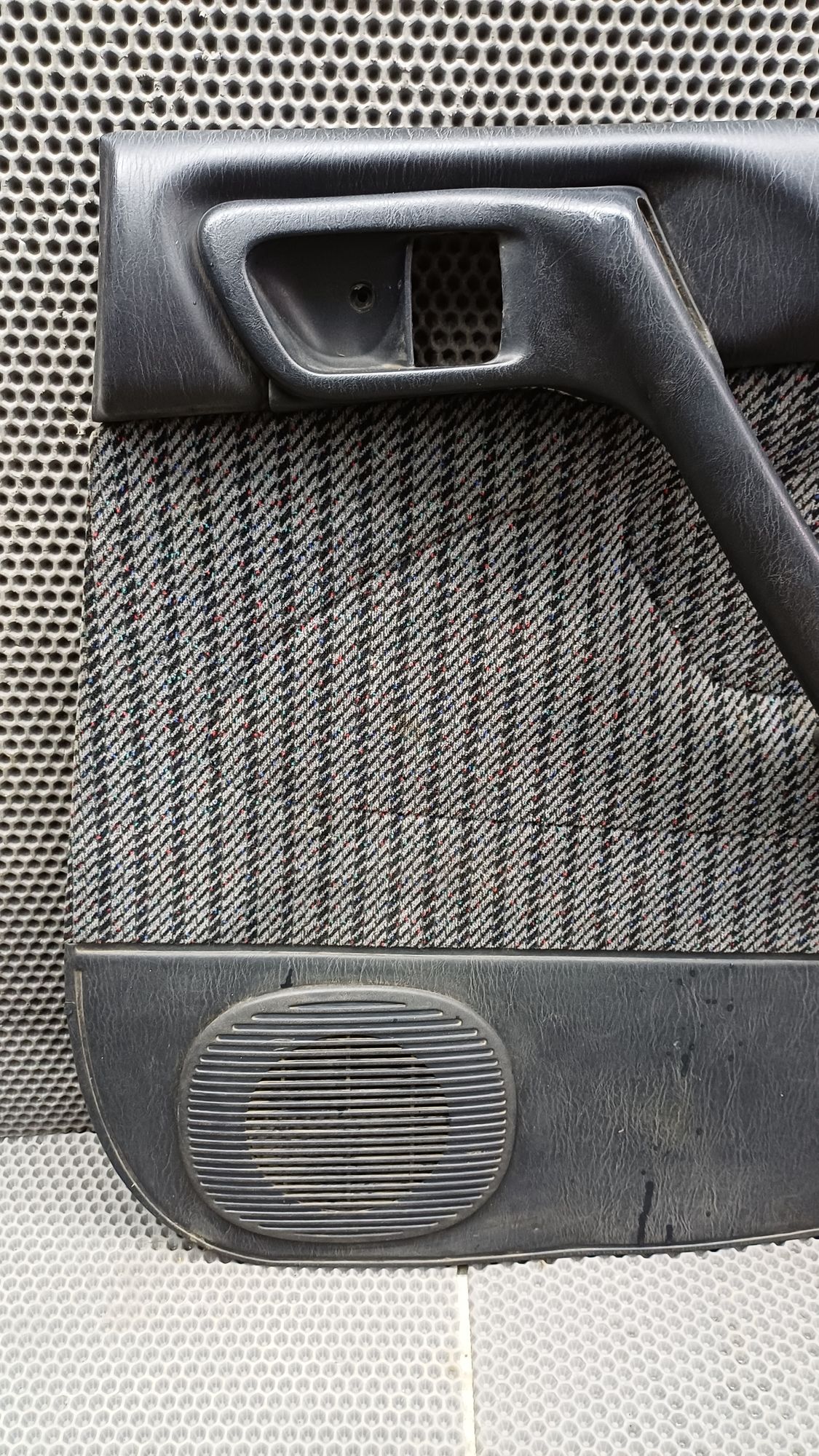 Б/У Обшивка двери задней правой Toyota CARINA E 6 дорест. 1992—1996 1994 Зеленый, 990 рублей, Краснодар