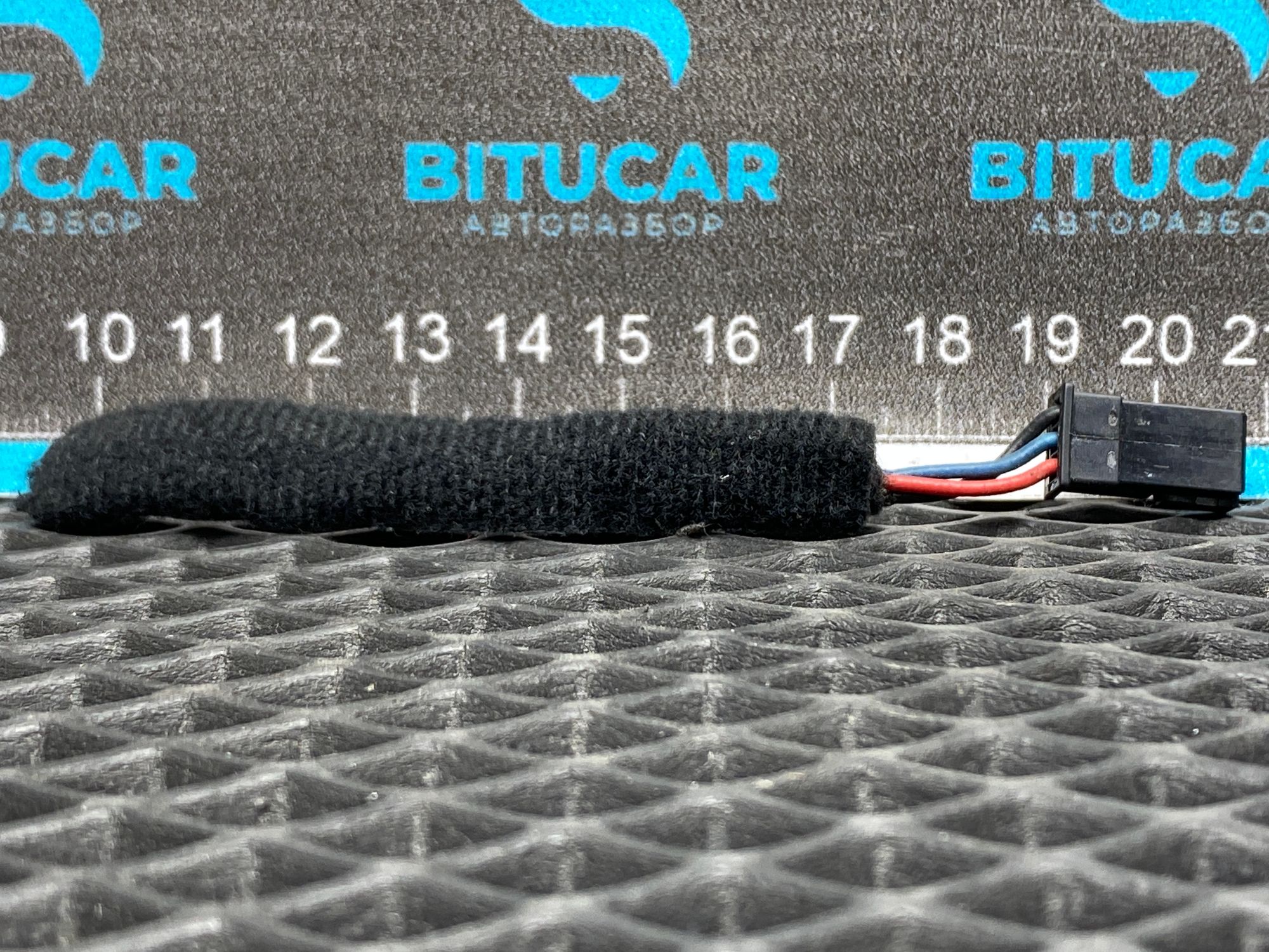 https://ycs.partsauto.market/partsauto-images/thmbs/userImages/c8f07ba63eb5b2f0f6006ea854bf8f7d/part/1b3d1e65-0852-445d-9b80-122b6e96bbd5_1777719221870.jpg
