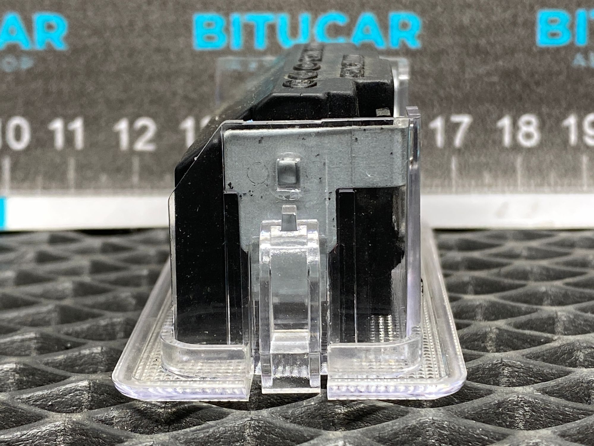 https://ycs.partsauto.market/partsauto-images/thmbs/userImages/c8f07ba63eb5b2f0f6006ea854bf8f7d/part/1b44d4c4-1468-4a21-80af-2546216375c7_1777708489087.jpg