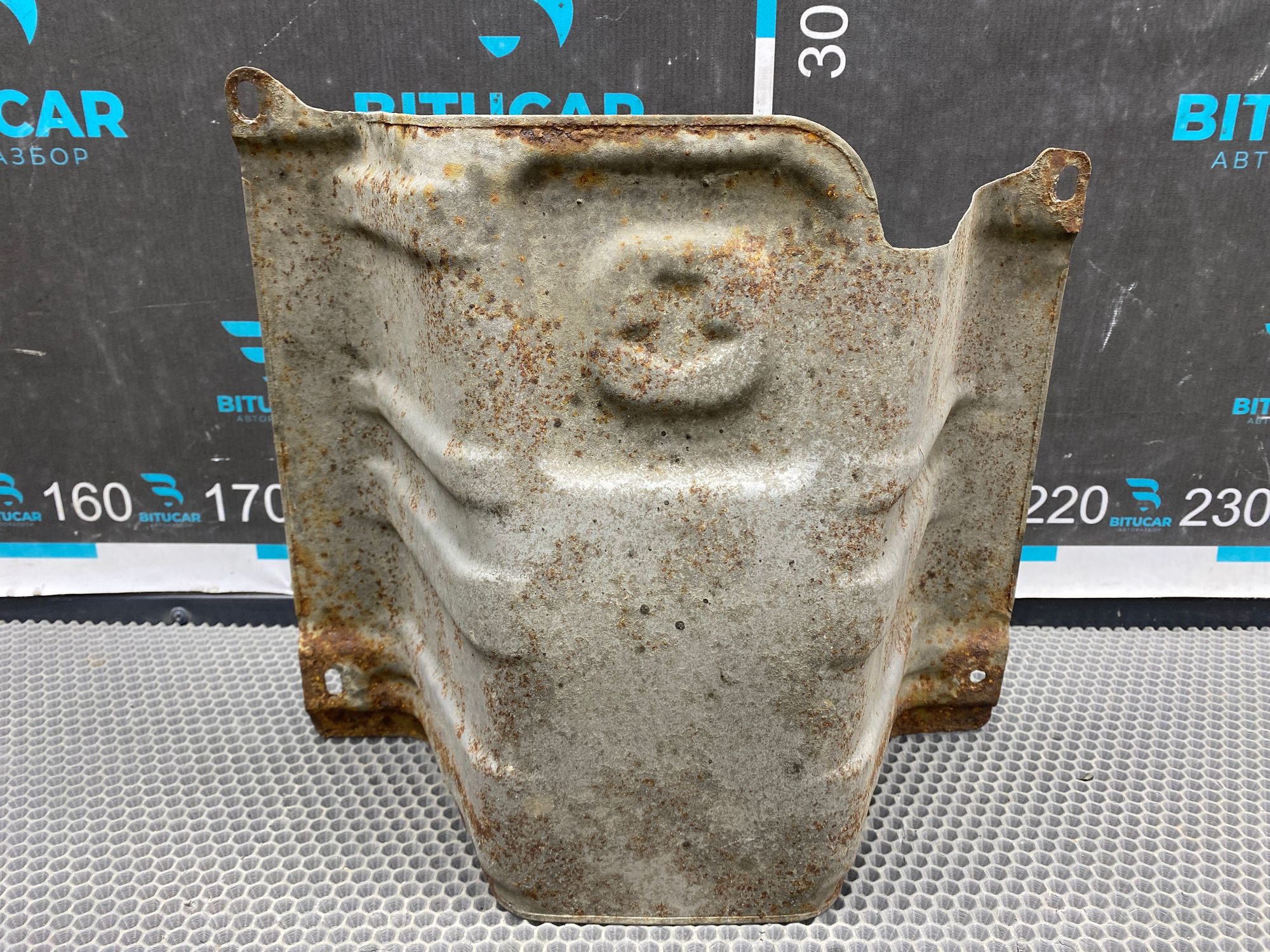 https://ycs.partsauto.market/partsauto-images/thmbs/userImages/c8f07ba63eb5b2f0f6006ea854bf8f7d/part/1b8e3864-dfeb-4050-ba4e-ef0038b6f366_1774869232954.jpg