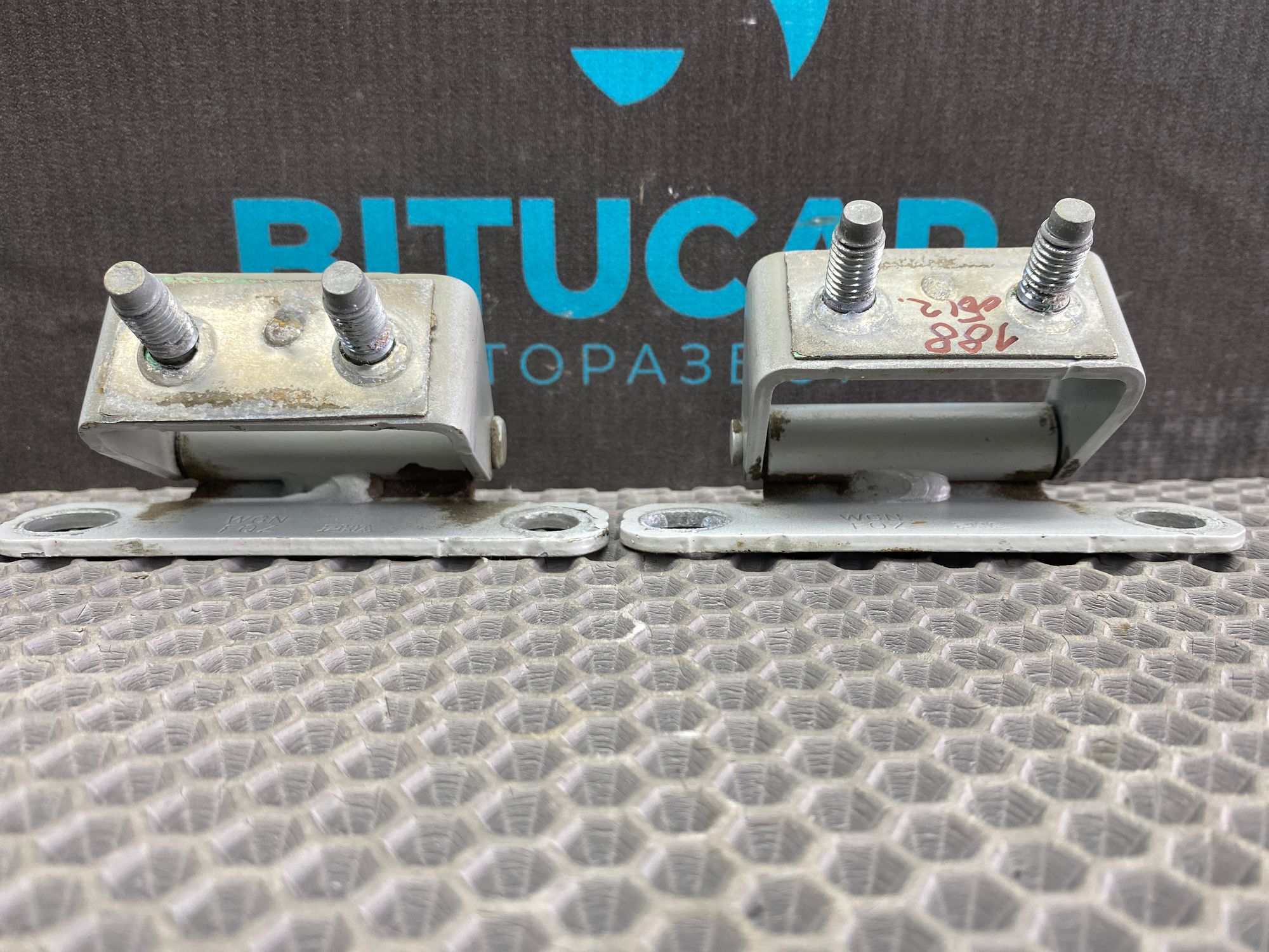 https://ycs.partsauto.market/partsauto-images/thmbs/userImages/c8f07ba63eb5b2f0f6006ea854bf8f7d/part/1bde093e-9f85-4ba0-b24b-1625687686c9_1777536397462.jpg