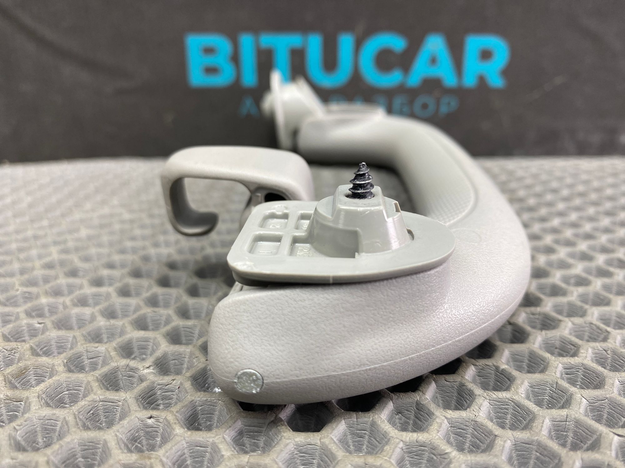 https://ycs.partsauto.market/partsauto-images/thmbs/userImages/c8f07ba63eb5b2f0f6006ea854bf8f7d/part/1c7270e1-5e60-4bc8-9cee-60e10c92737c_1777534234875.jpg
